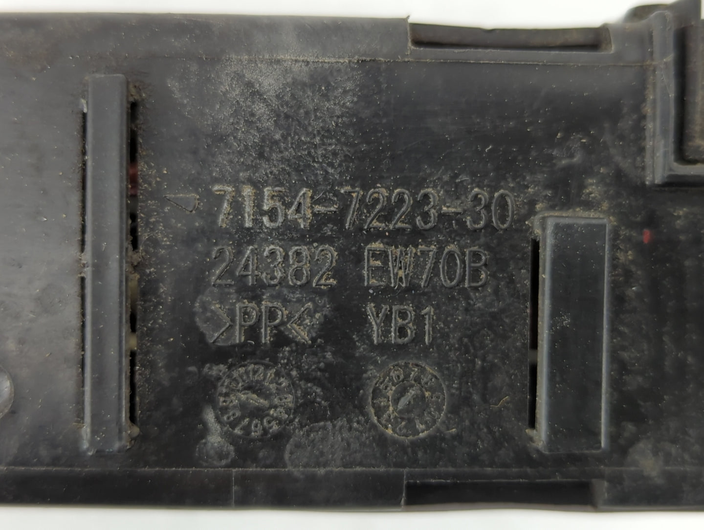 2013-2019 Nissan Sentra Fusebox Fuse Box Panel Relay Module P/N:24382 EW70B 284B7 3RA1A Fits OEM Used Auto Parts - Oemusedau