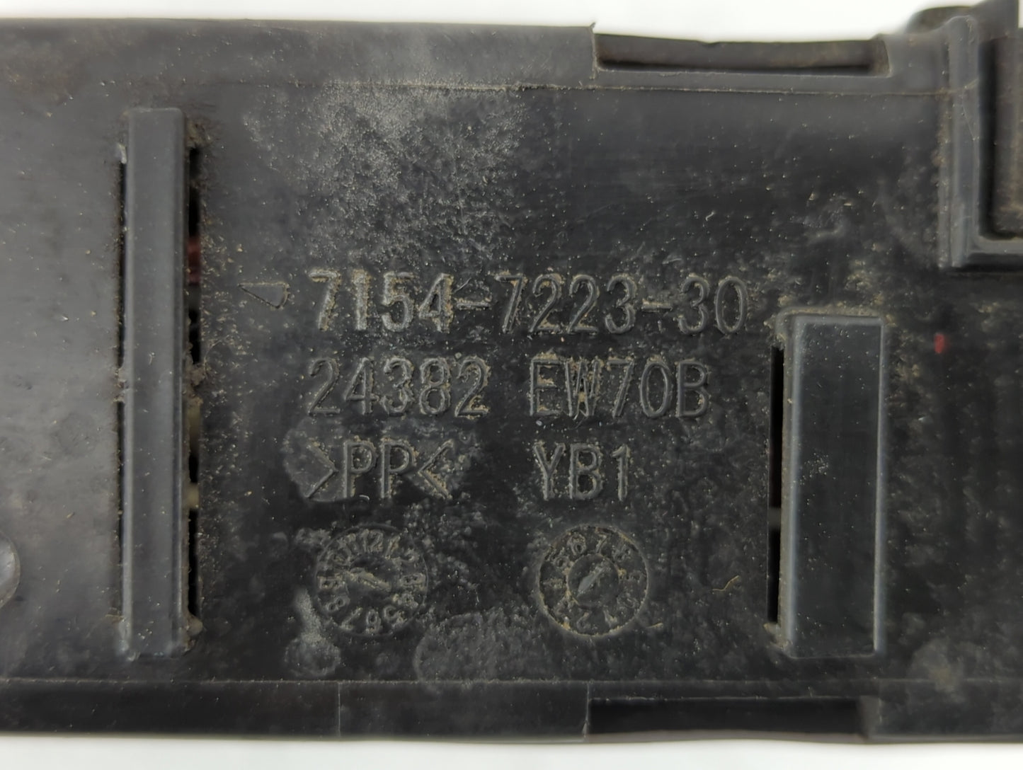 2013-2019 Nissan Sentra Fusebox Fuse Box Panel Relay Module P/N:24382 EW70B 284B7 3RA1A Fits OEM Used Auto Parts - Oemusedau