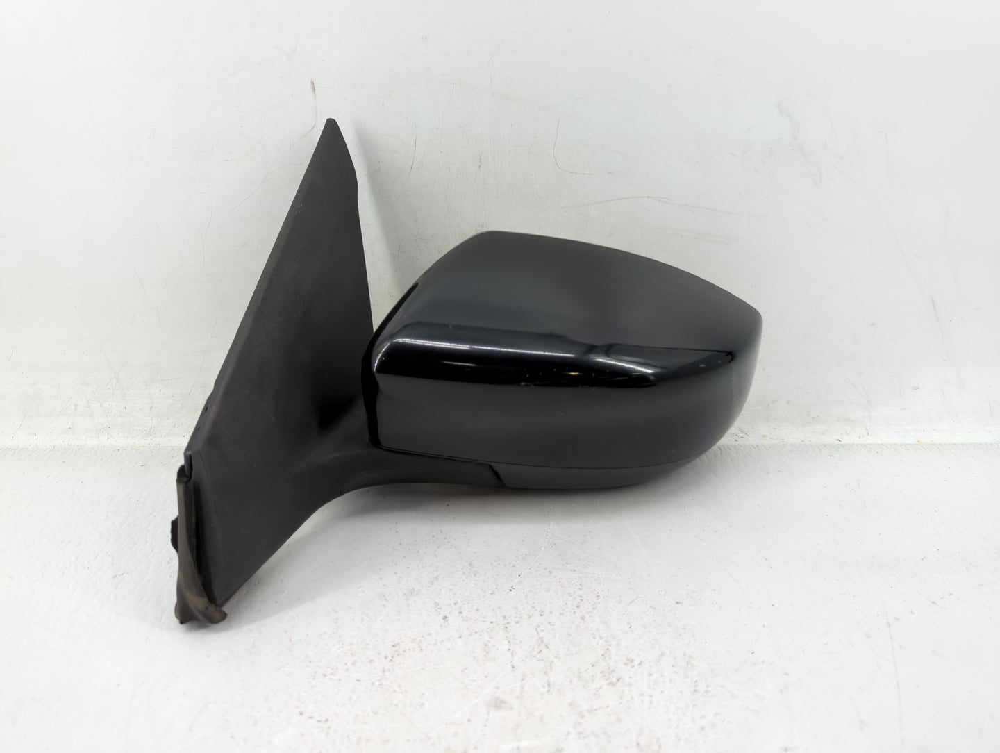 2013-2015 Nissan Sentra Driver Side View Mirror - Left Door Mirror OEM Used - Oemusedautoparts1.com