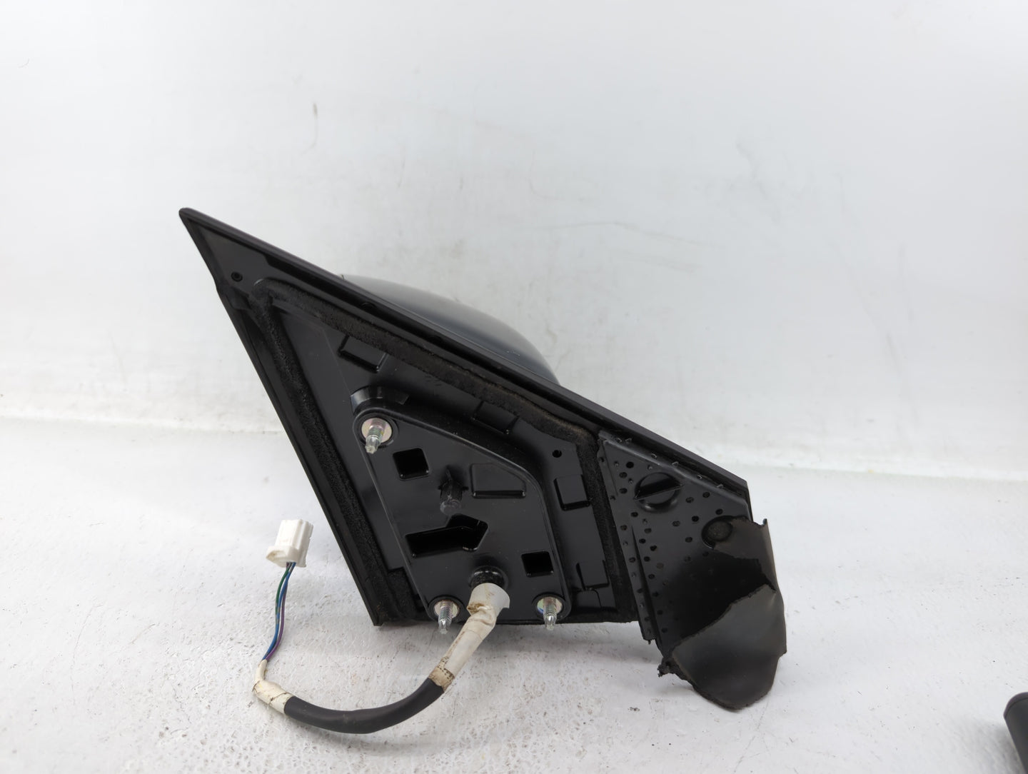 2013-2015 Nissan Sentra Driver Side View Mirror - Left Door Mirror OEM Used - Oemusedautoparts1.com