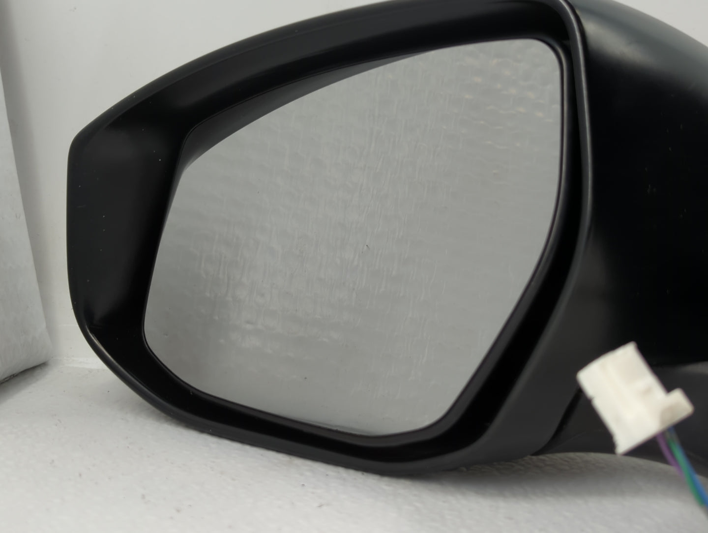 2013-2015 Nissan Sentra Driver Side View Mirror - Left Door Mirror OEM Used - Oemusedautoparts1.com
