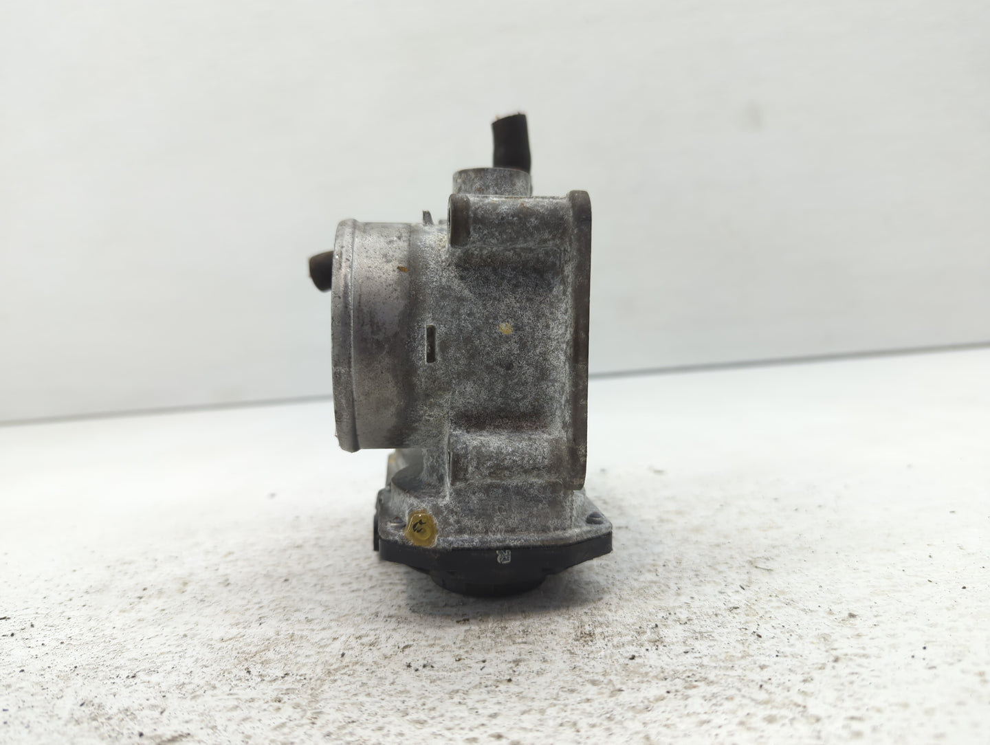2013-2019 Nissan Sentra Throttle Body P/N:3RA60-01 A Fits Fits 2013 2014 2015 2016 2017 2018 2019 OEM Used Auto Parts - Oemu
