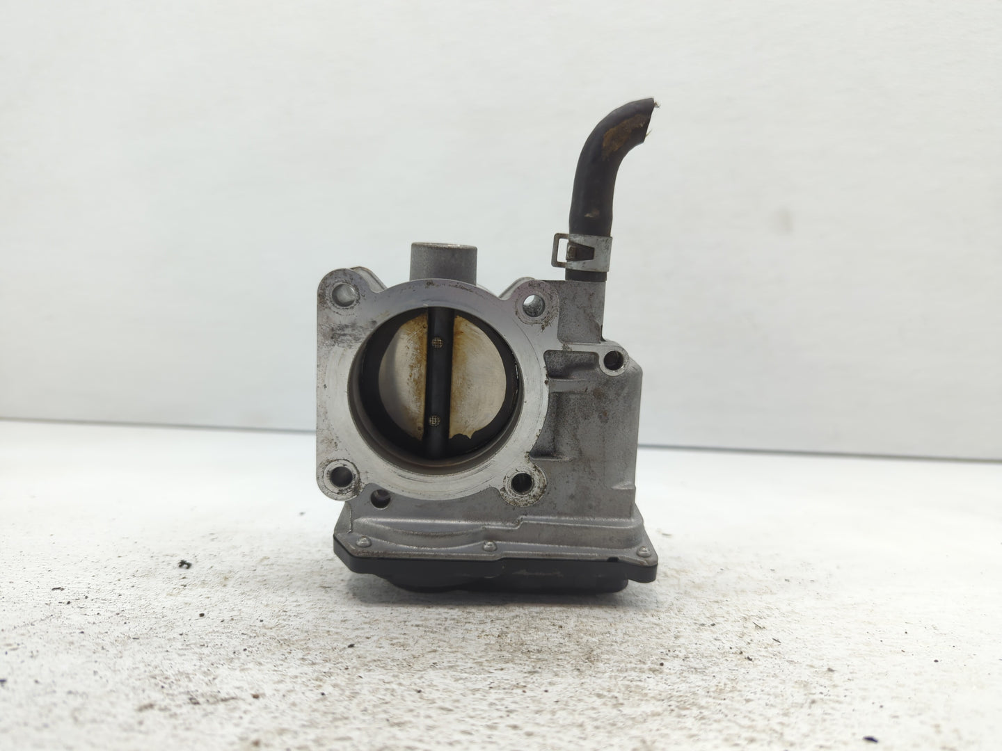 2013-2019 Nissan Sentra Throttle Body P/N:3RA60-01 B Fits Fits 2013 2014 2015 2016 2017 2018 2019 OEM Used Auto Parts - Oemu