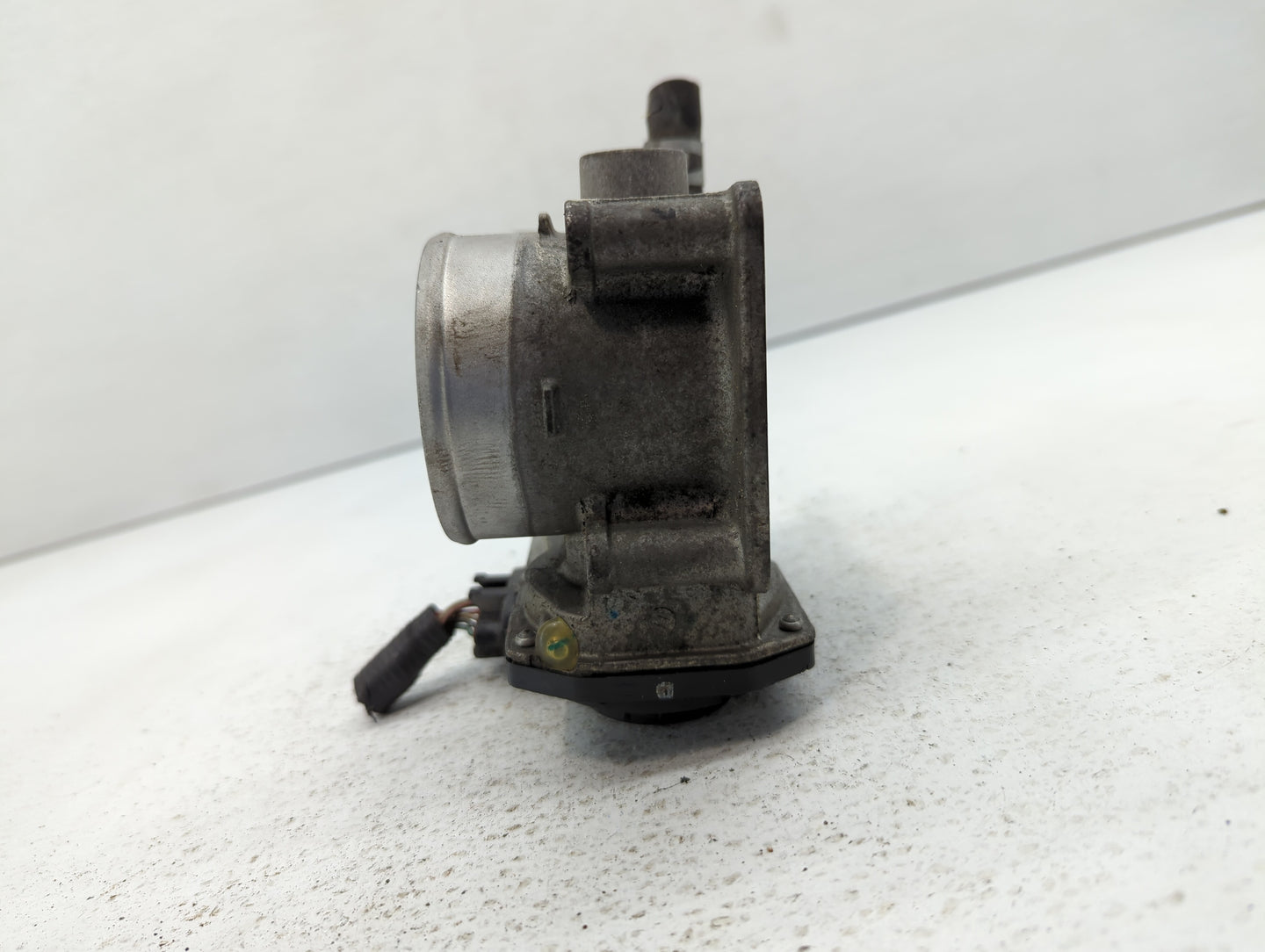 2013-2019 Nissan Sentra Throttle Body P/N:3RA60-01 Fits Fits 2013 2014 2015 2016 2017 2018 2019 OEM Used Auto Parts - Oemuse