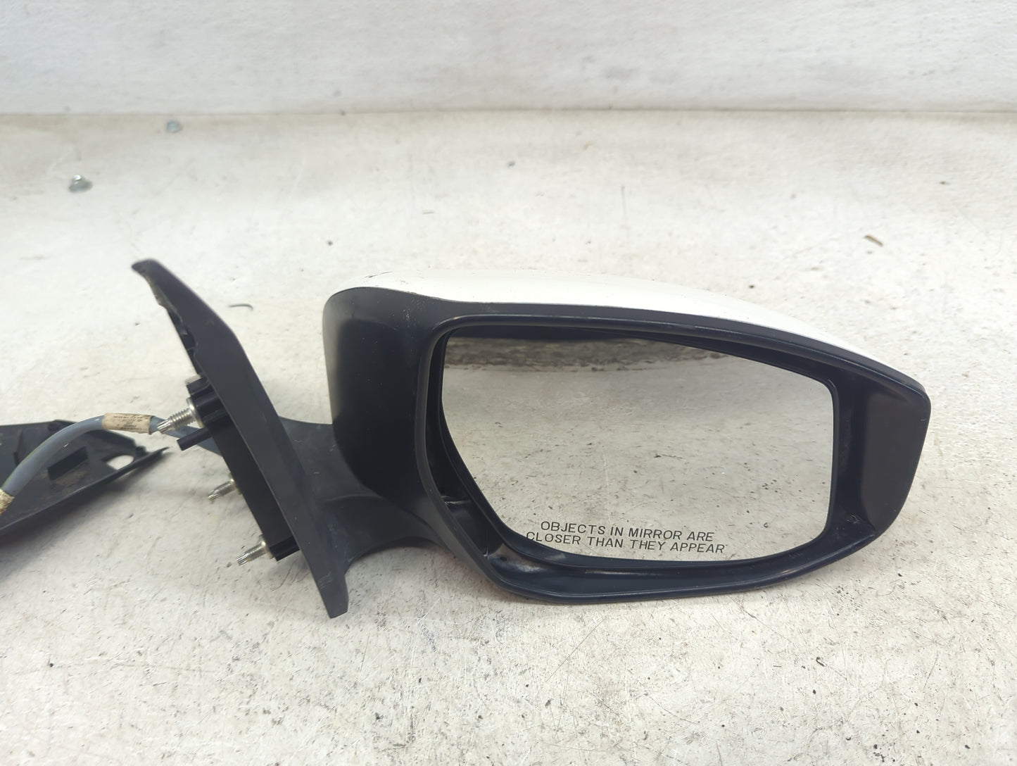 2013-2015 Nissan Sentra Passenger Side View Mirror - Right Door Mirror OEM Used - Oemusedautoparts1.com