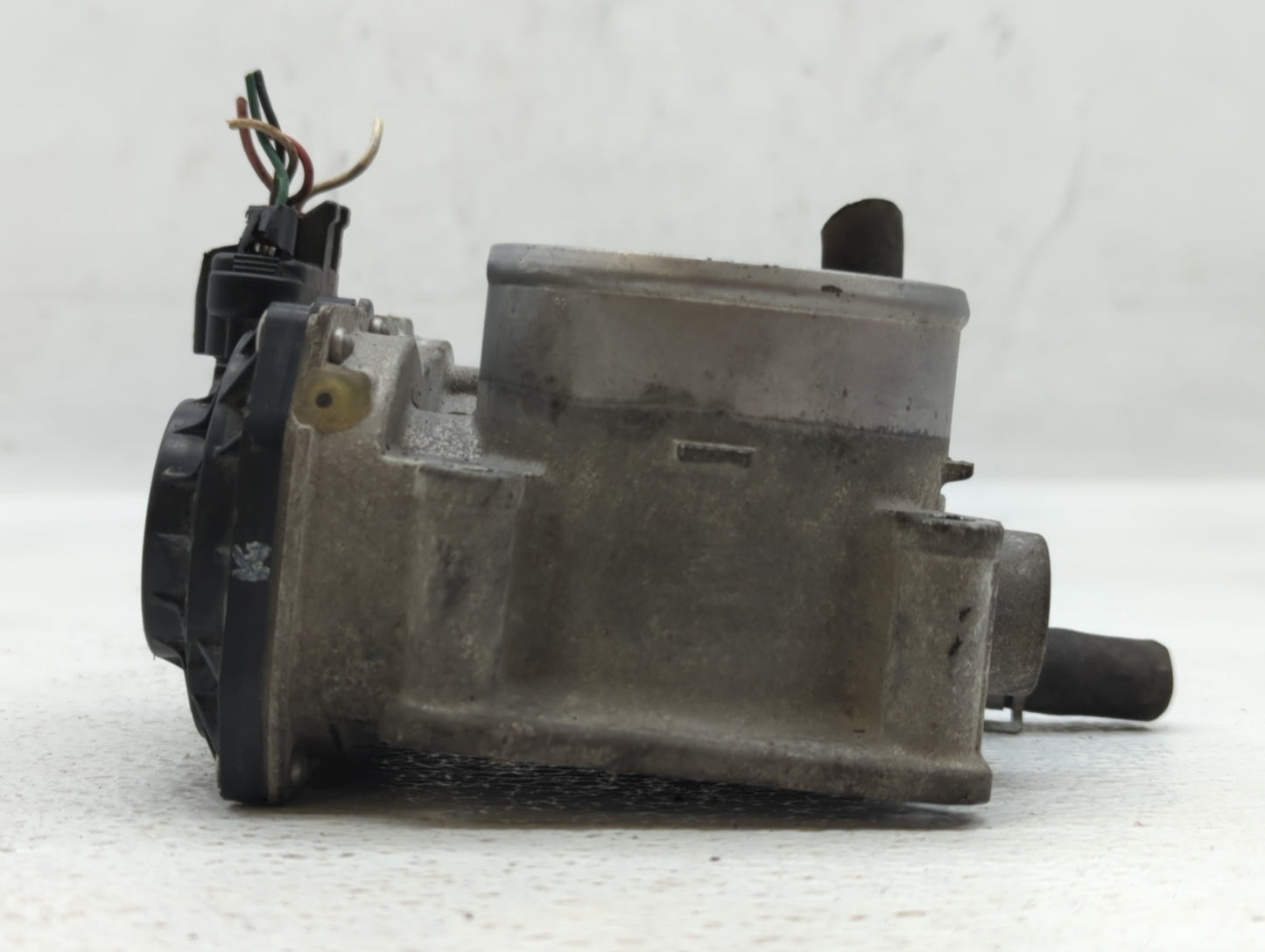 2013-2019 Nissan Sentra Throttle Body P/N:3RA60-01 A Fits Fits 2013 2014 2015 2016 2017 2018 2019 OEM Used Auto Parts - Oemu