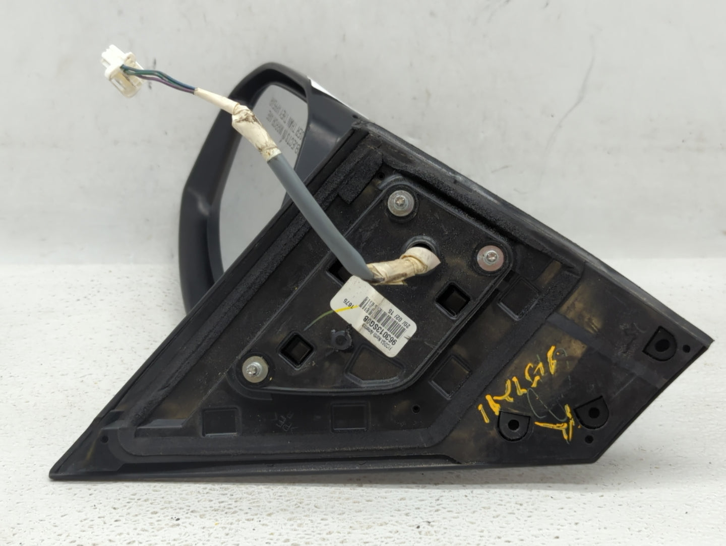 2013-2015 Nissan Sentra Passenger Side View Mirror - Right Door Mirror OEM Used - Oemusedautoparts1.com
