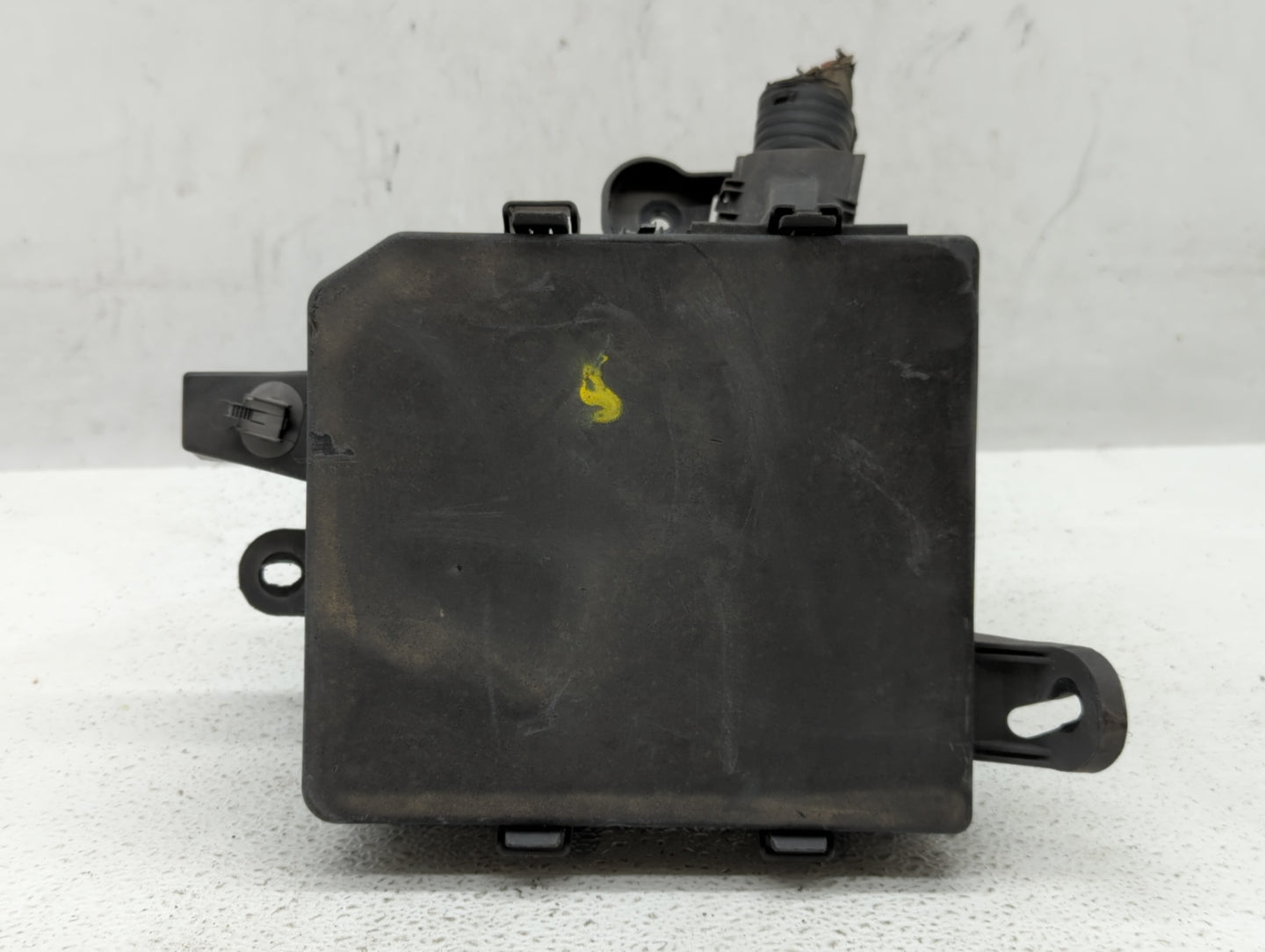 2013-2019 Nissan Sentra Fusebox Fuse Box Panel Relay Module P/N:284B7 3RA3A 284B7 3RA3E Fits OEM Used Auto Parts - Oemusedau
