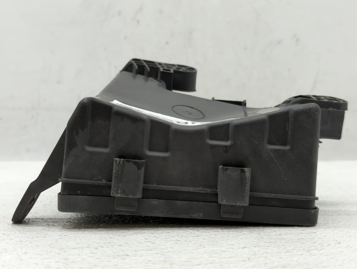 2013-2019 Nissan Sentra Fusebox Fuse Box Panel Relay Module P/N:284B7 3RA3A 284B7 3RA3E Fits OEM Used Auto Parts - Oemusedau