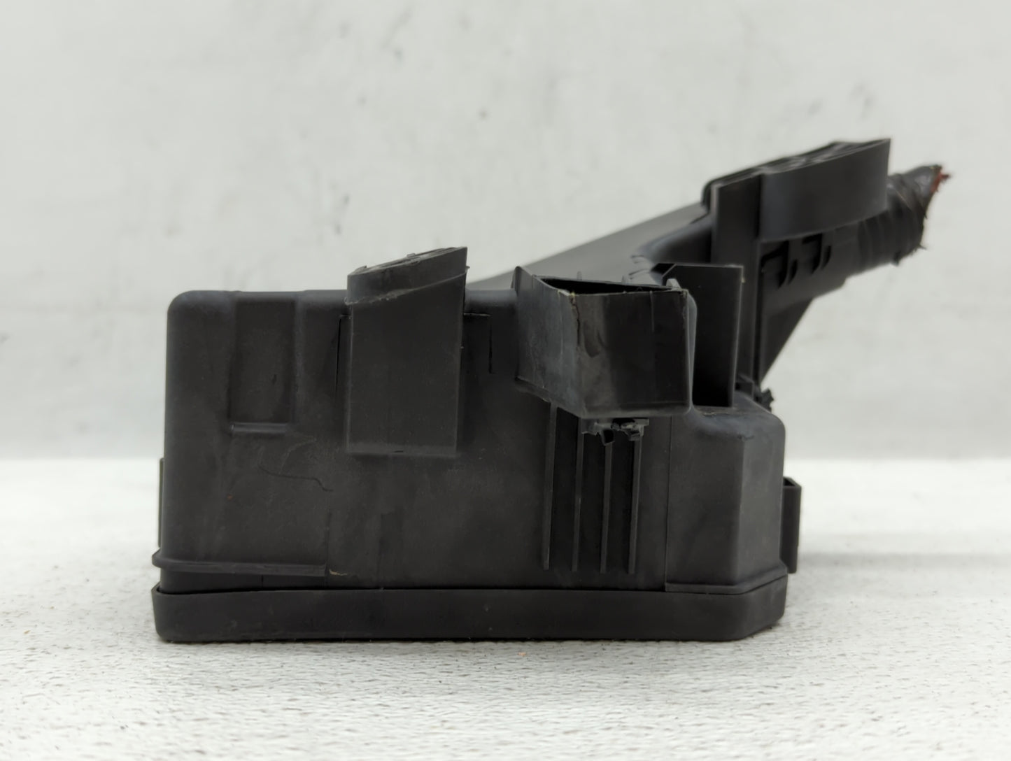 2013-2019 Nissan Sentra Fusebox Fuse Box Panel Relay Module P/N:284B7 3RA3A 284B7 3RA3E Fits OEM Used Auto Parts - Oemusedau