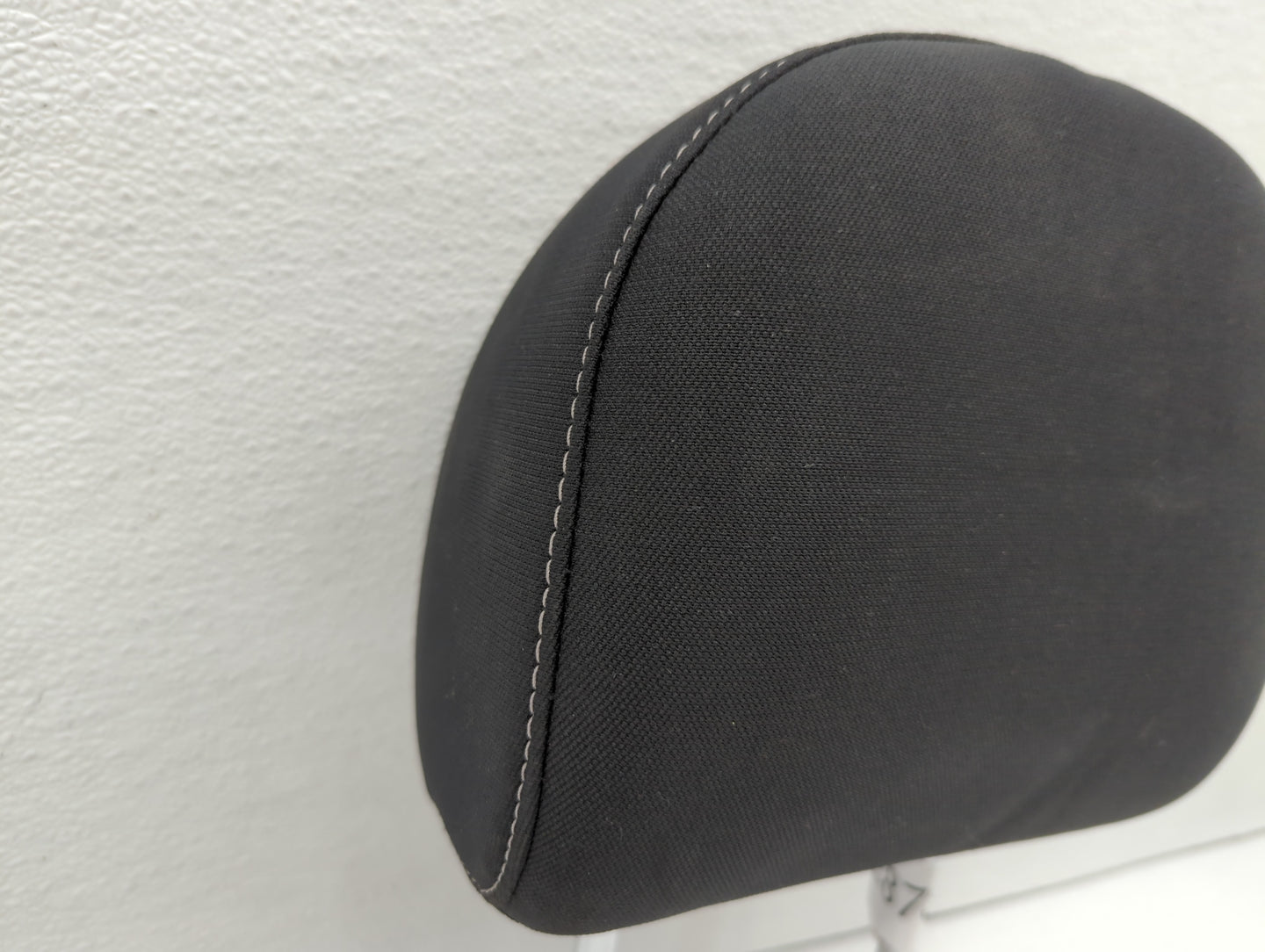 2014-2015 Nissan Sentra Headrest Head Rest Front Driver Passenger Seat - Oemusedautoparts1.com