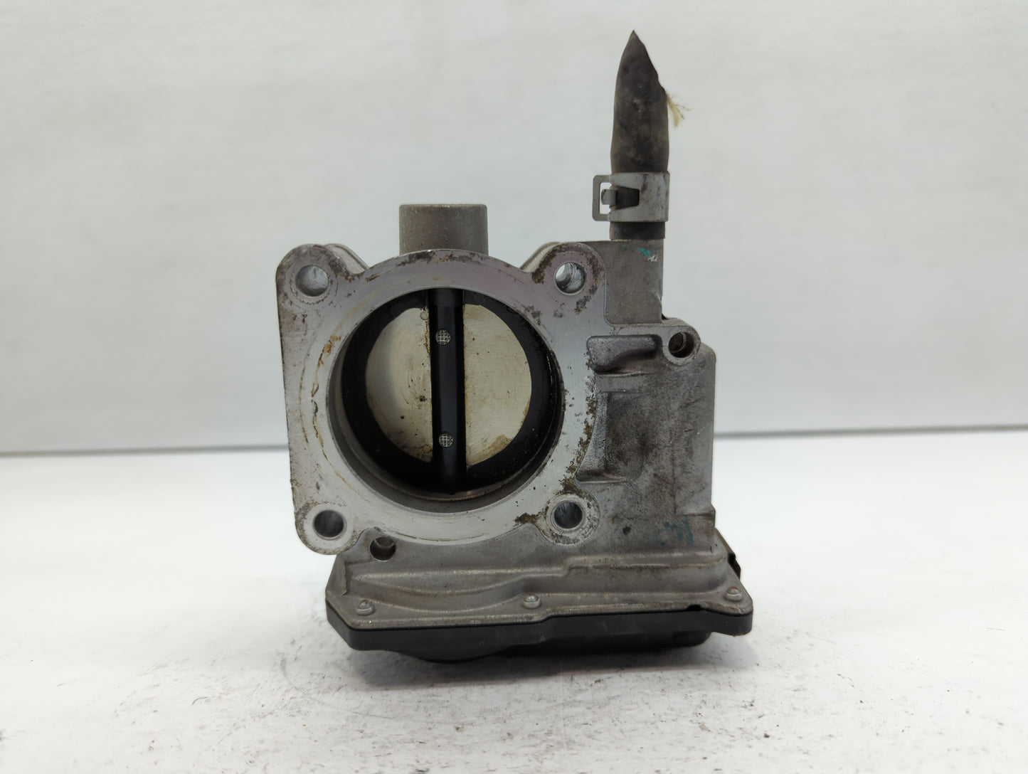 2013-2019 Nissan Sentra Throttle Body P/N:3RA60-01 Fits Fits 2013 2014 2015 2016 2017 2018 2019 OEM Used Auto Parts - Oemuse