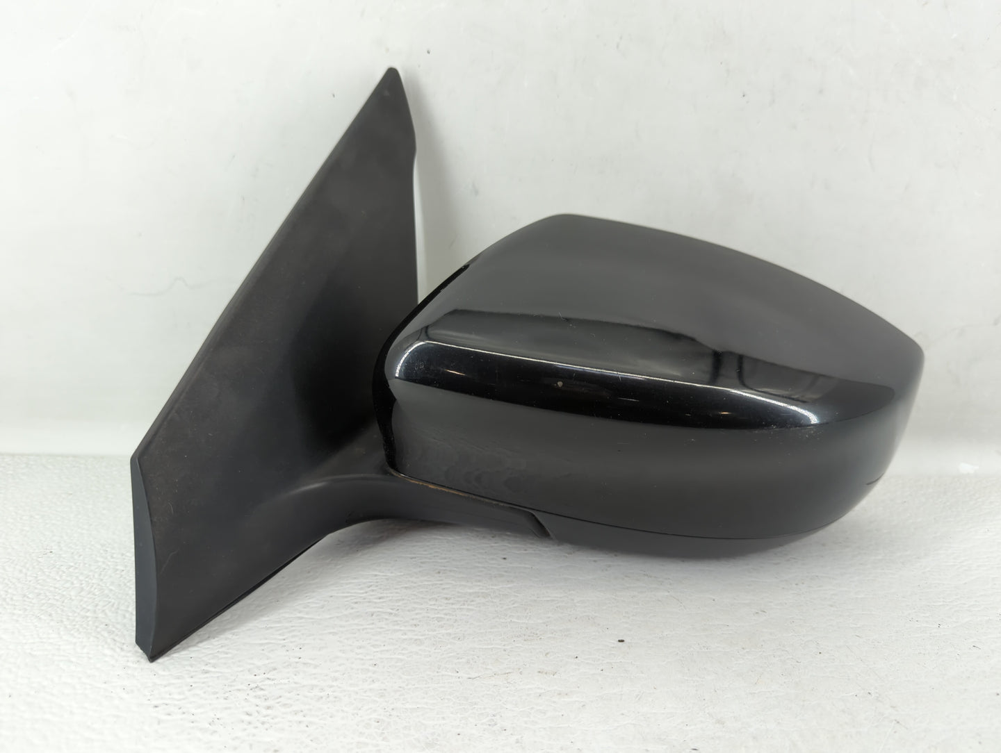 2013-2015 Nissan Sentra Driver Side View Mirror - Left Door Mirror OEM Used - Oemusedautoparts1.com