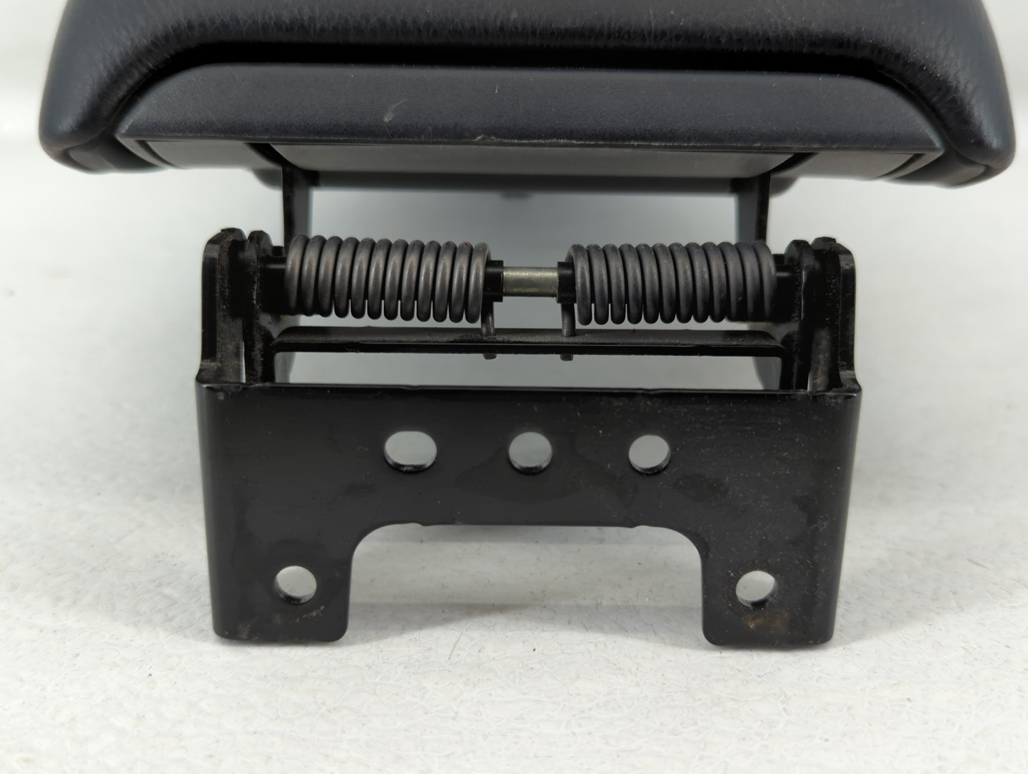 2015 Nissan Sentra Center Console Armrest Cover Lid - Oemusedautoparts1.com