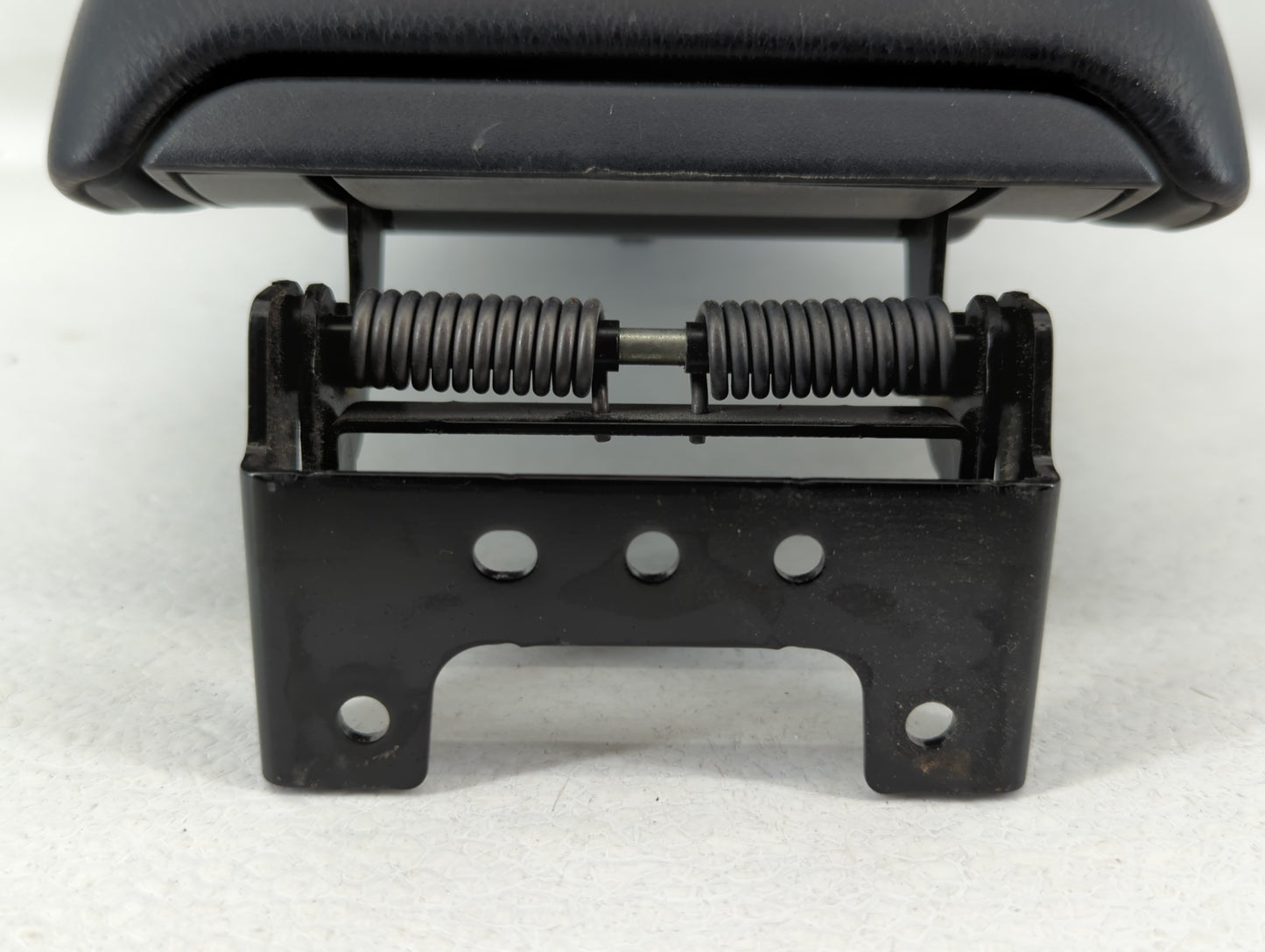 2015 Nissan Sentra Center Console Armrest Cover Lid - Oemusedautoparts1.com