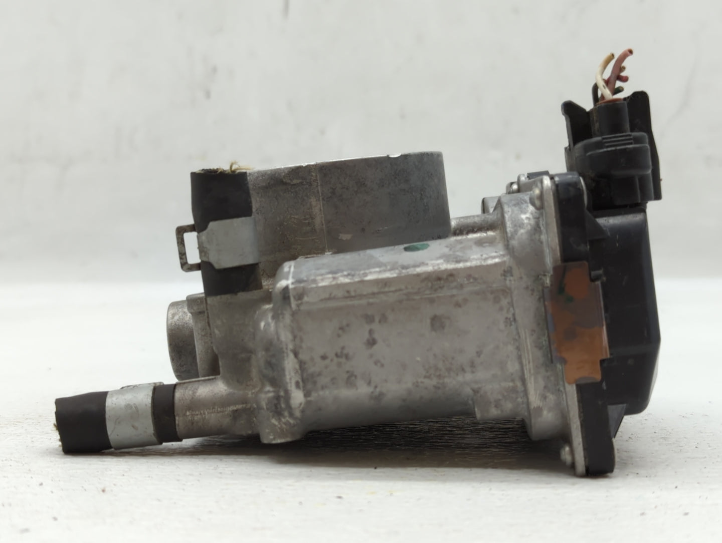 2013-2019 Nissan Sentra Throttle Body P/N:3RA60-01 Fits Fits 2013 2014 2015 2016 2017 2018 2019 OEM Used Auto Parts - Oemuse