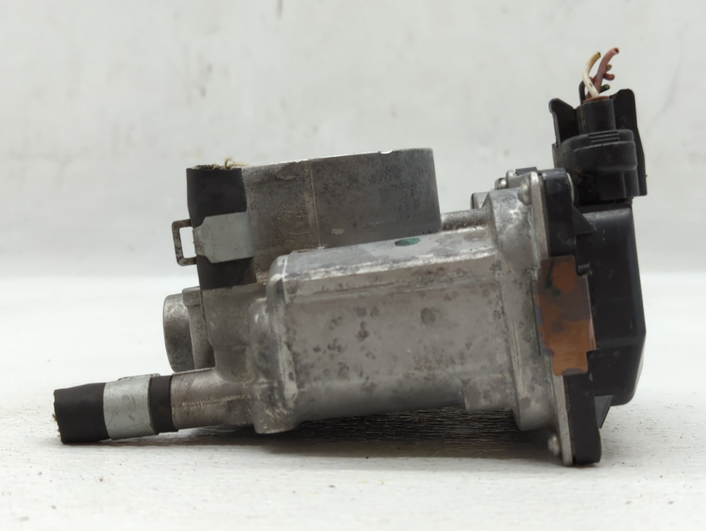 2013-2019 Nissan Sentra Throttle Body P/N:3RA60-01 Fits Fits 2013 2014 2015 2016 2017 2018 2019 OEM Used Auto Parts - Oemuse