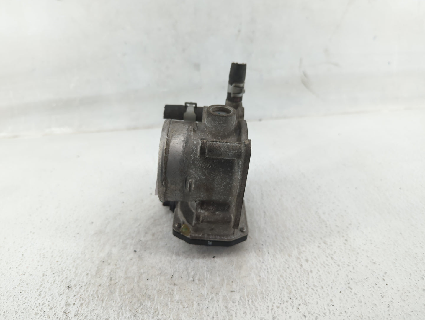 2013-2019 Nissan Sentra Throttle Body P/N:3RA60-01 A Fits Fits 2013 2014 2015 2016 2017 2018 2019 OEM Used Auto Parts - Oemu