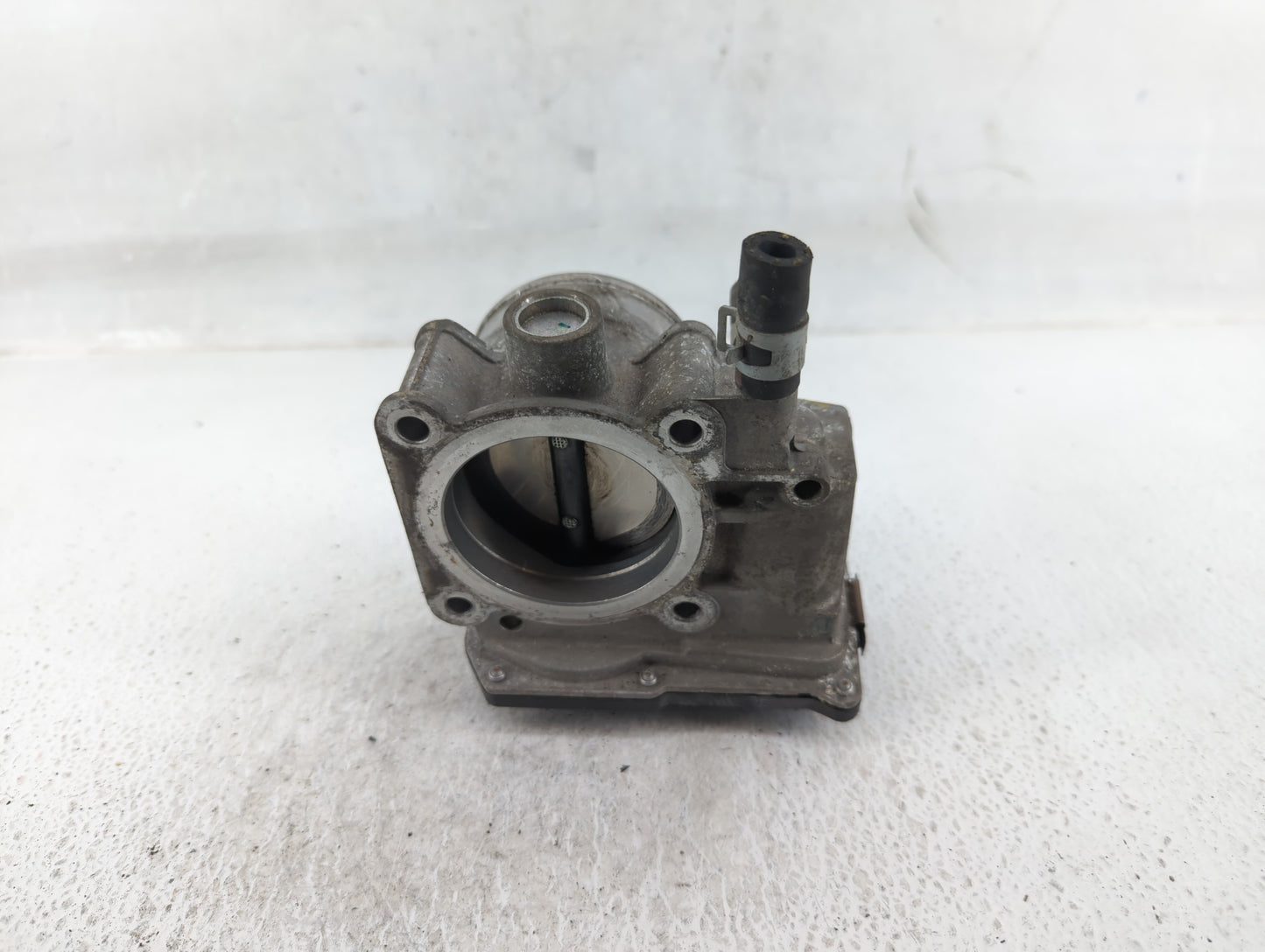 2013-2019 Nissan Sentra Throttle Body P/N:3RA60-01 A Fits Fits 2013 2014 2015 2016 2017 2018 2019 OEM Used Auto Parts - Oemu