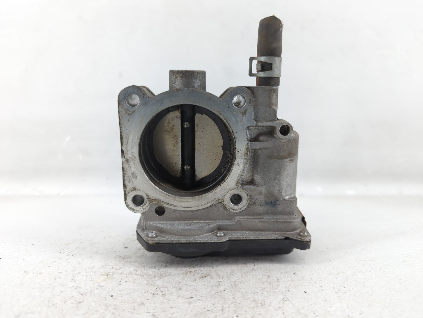 2013-2019 Nissan Sentra Throttle Body P/N:3RA60-01 A Fits Fits 2013 2014 2015 2016 2017 2018 2019 OEM Used Auto Parts - Oemu