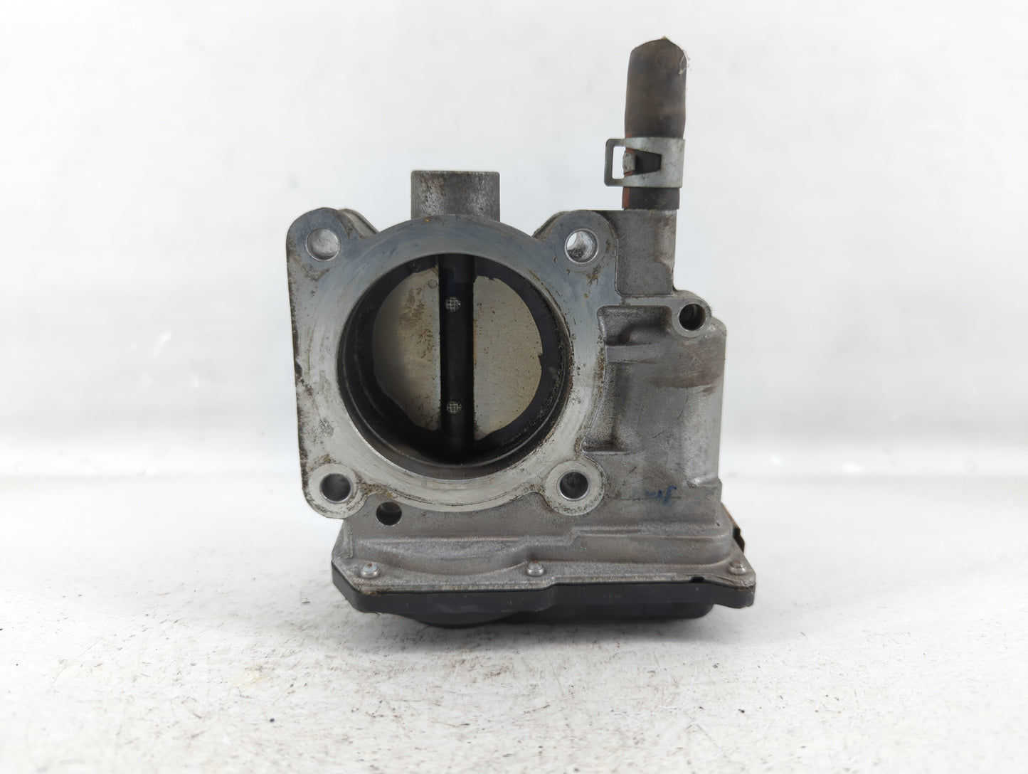 2013-2019 Nissan Sentra Throttle Body P/N:3RA60-01 A Fits Fits 2013 2014 2015 2016 2017 2018 2019 OEM Used Auto Parts - Oemu