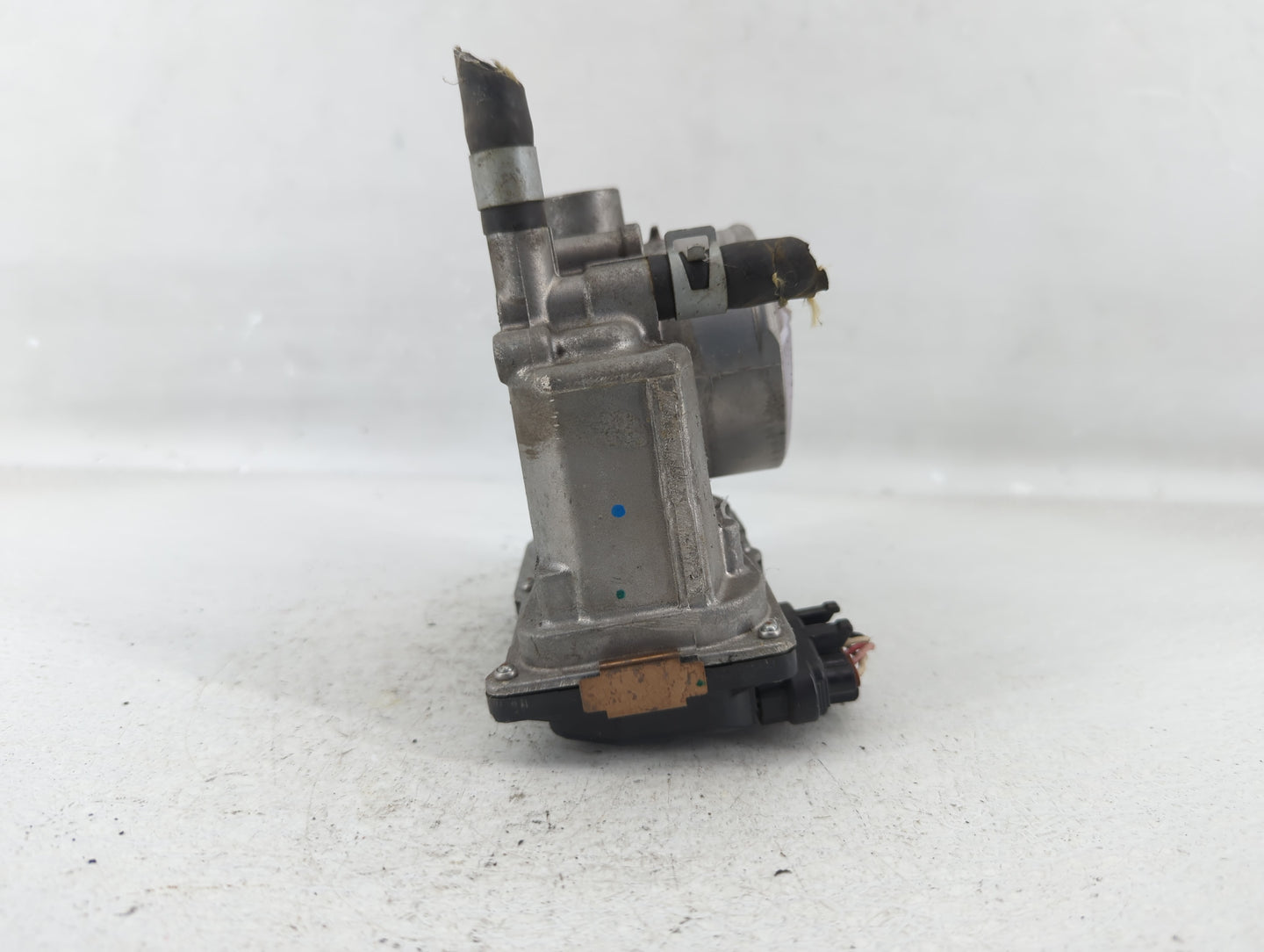 2013-2019 Nissan Sentra Throttle Body P/N:3RA60-01 A Fits Fits 2013 2014 2015 2016 2017 2018 2019 OEM Used Auto Parts - Oemu