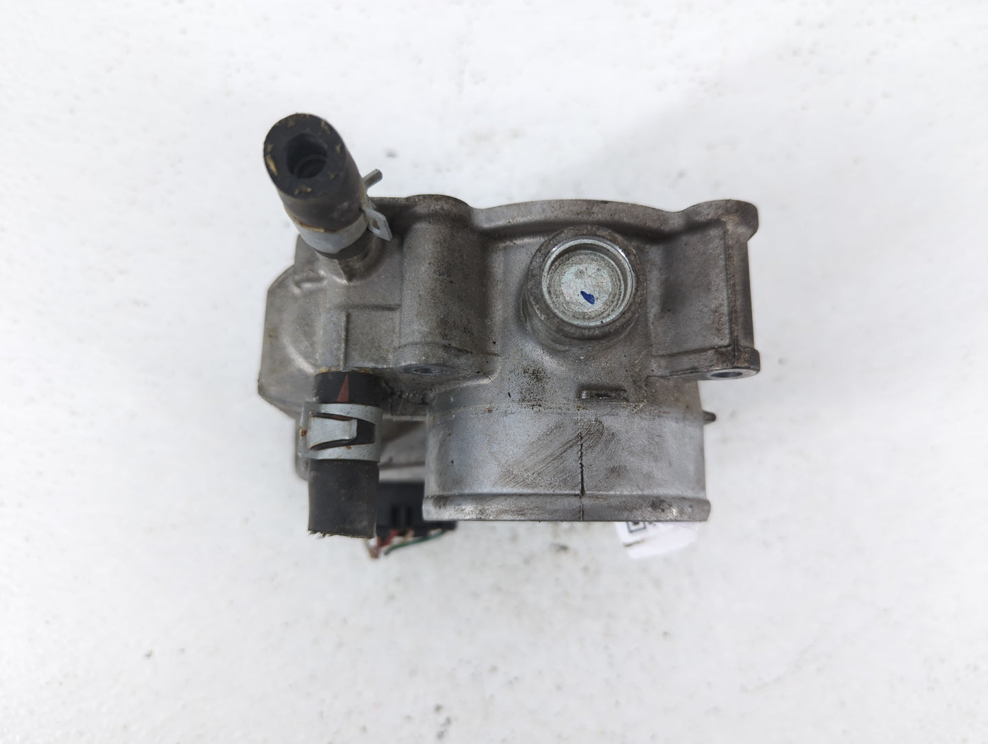 2013-2019 Nissan Sentra Throttle Body P/N:3RA60-01 A Fits Fits 2013 2014 2015 2016 2017 2018 2019 OEM Used Auto Parts - Oemu