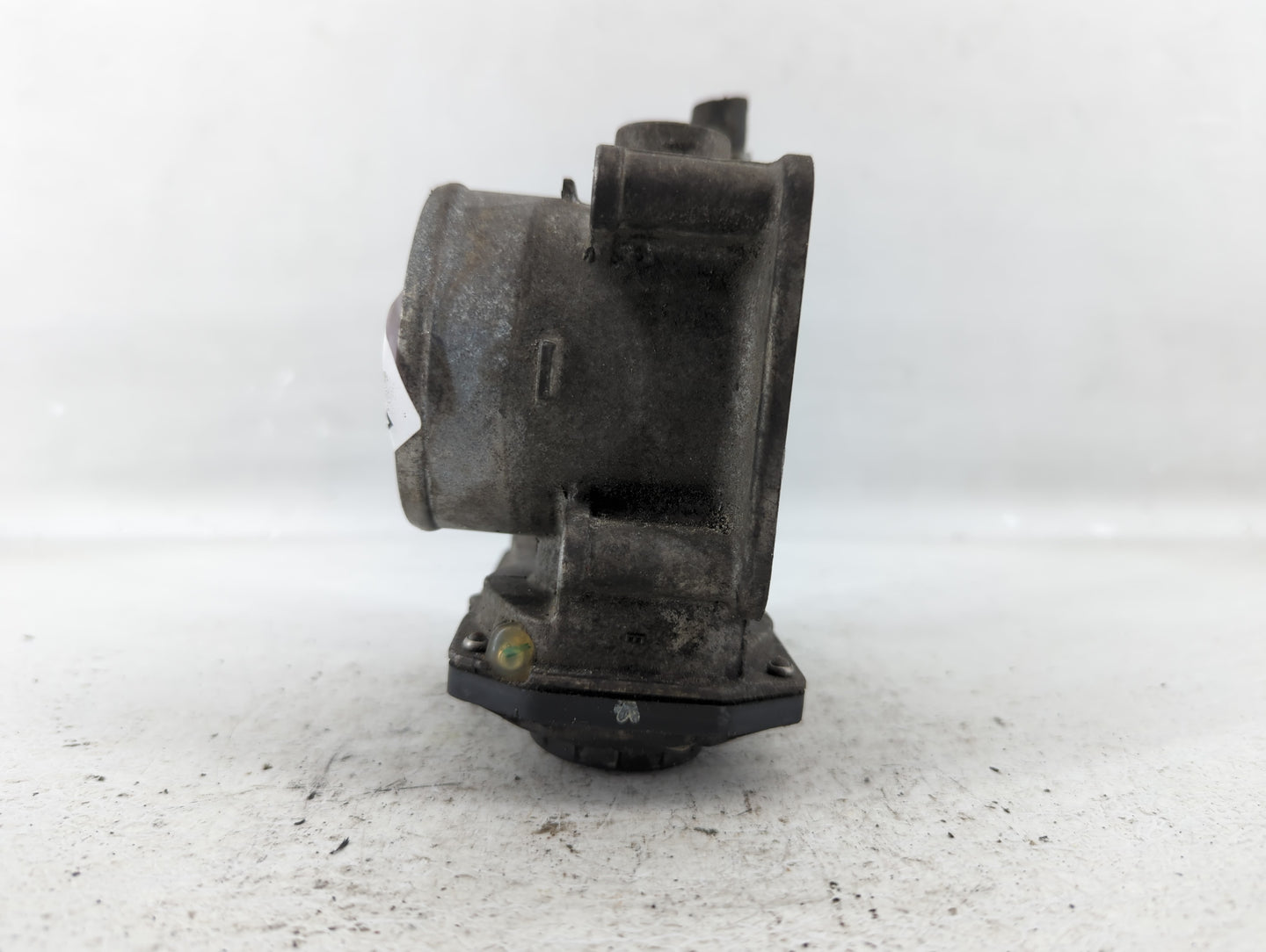 2013-2019 Nissan Sentra Throttle Body P/N:3RA60-01 A Fits Fits 2013 2014 2015 2016 2017 2018 2019 OEM Used Auto Parts - Oemu