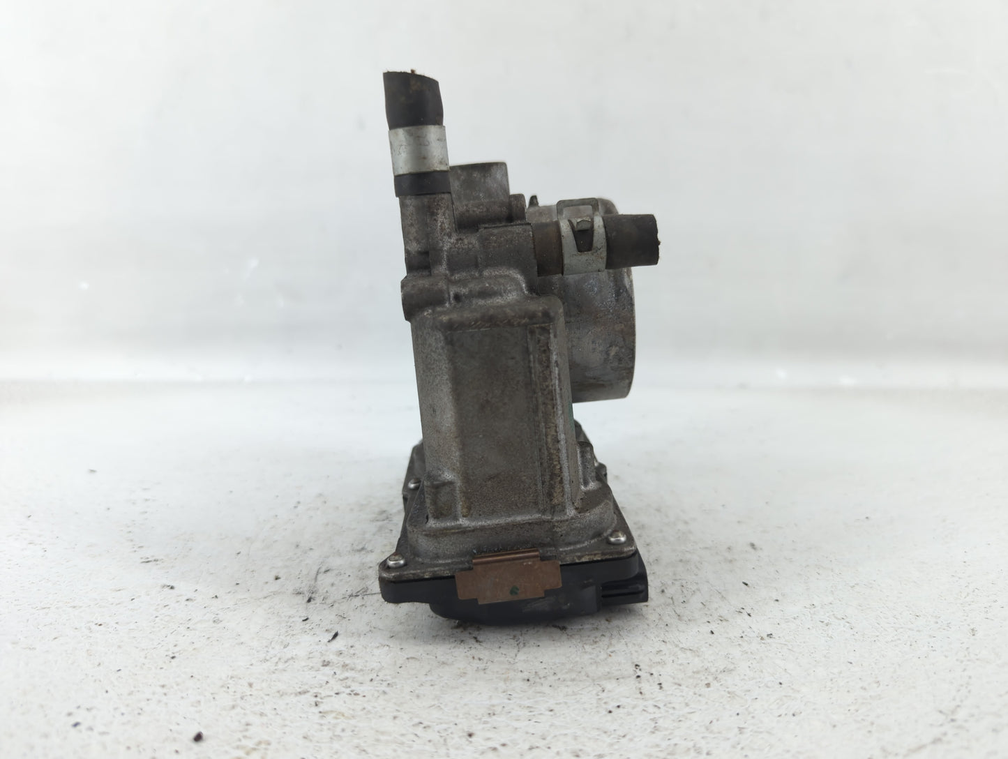 2013-2019 Nissan Sentra Throttle Body P/N:3RA60-01 A Fits Fits 2013 2014 2015 2016 2017 2018 2019 OEM Used Auto Parts - Oemu