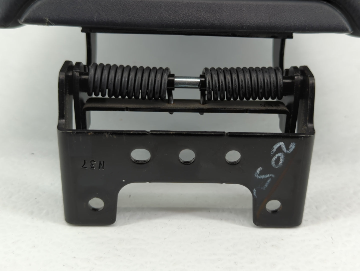 2015 Nissan Sentra Center Console Armrest Cover Lid Black - Oemusedautoparts1.com