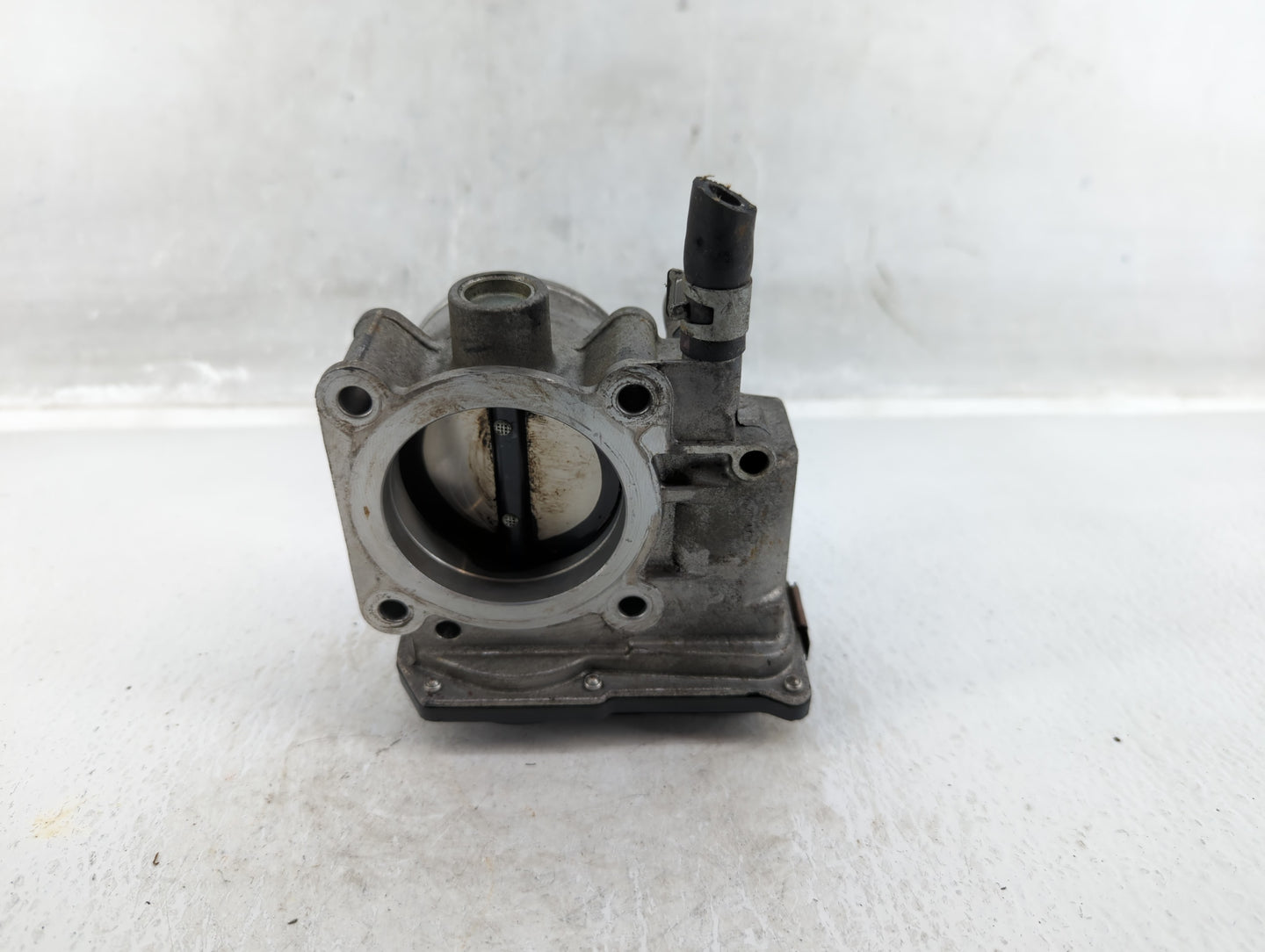 2013-2019 Nissan Sentra Throttle Body P/N:00359 3RA60-01 A Fits Fits 2013 2014 2015 2016 2017 2018 2019 OEM Used Auto Parts 