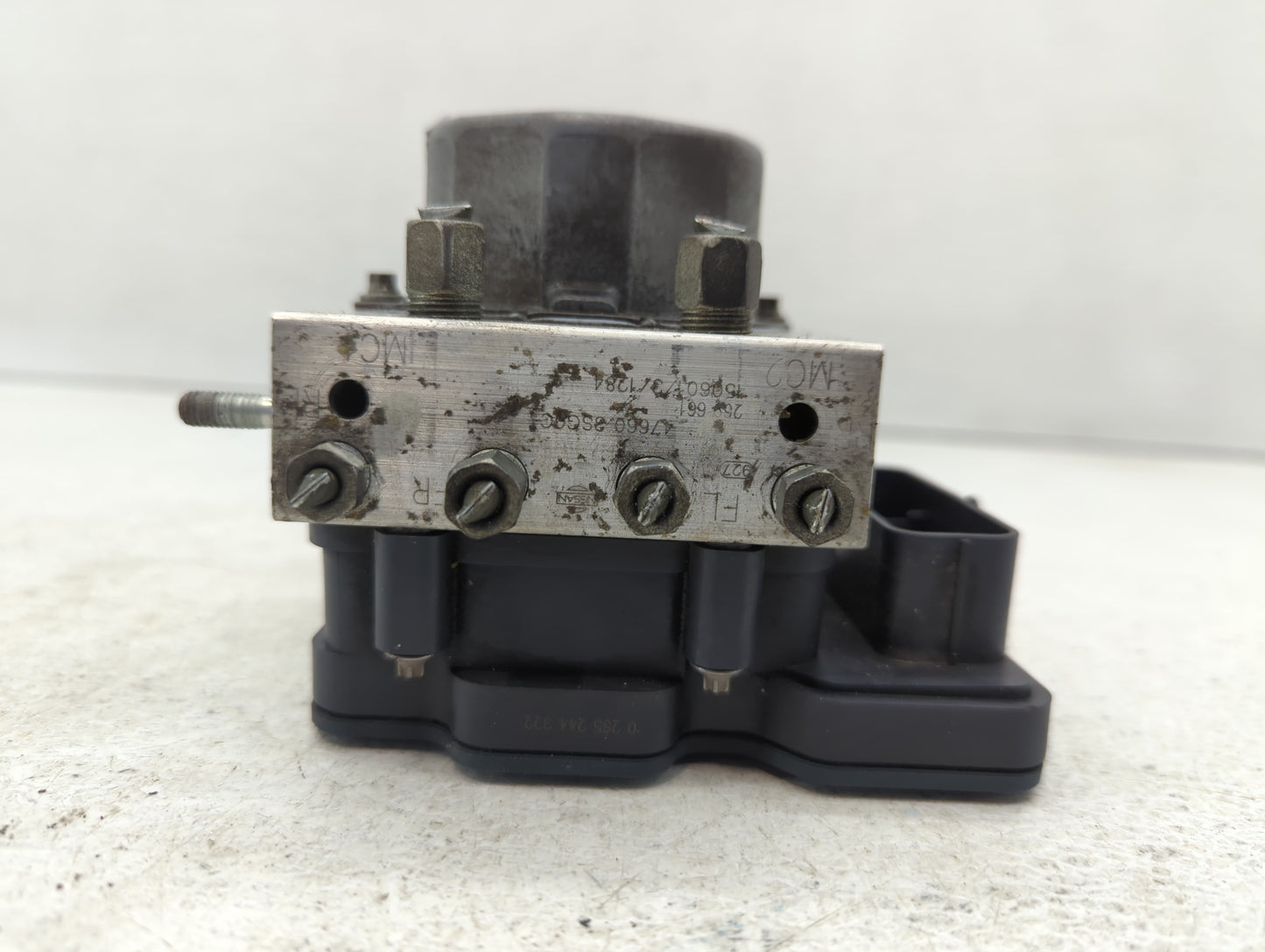2014-2015 Nissan Sentra ABS Pump Control Module Replacement P/N:2265106527 47660-3SG0C Fits Fits 2014 2015 OEM Used Auto Par