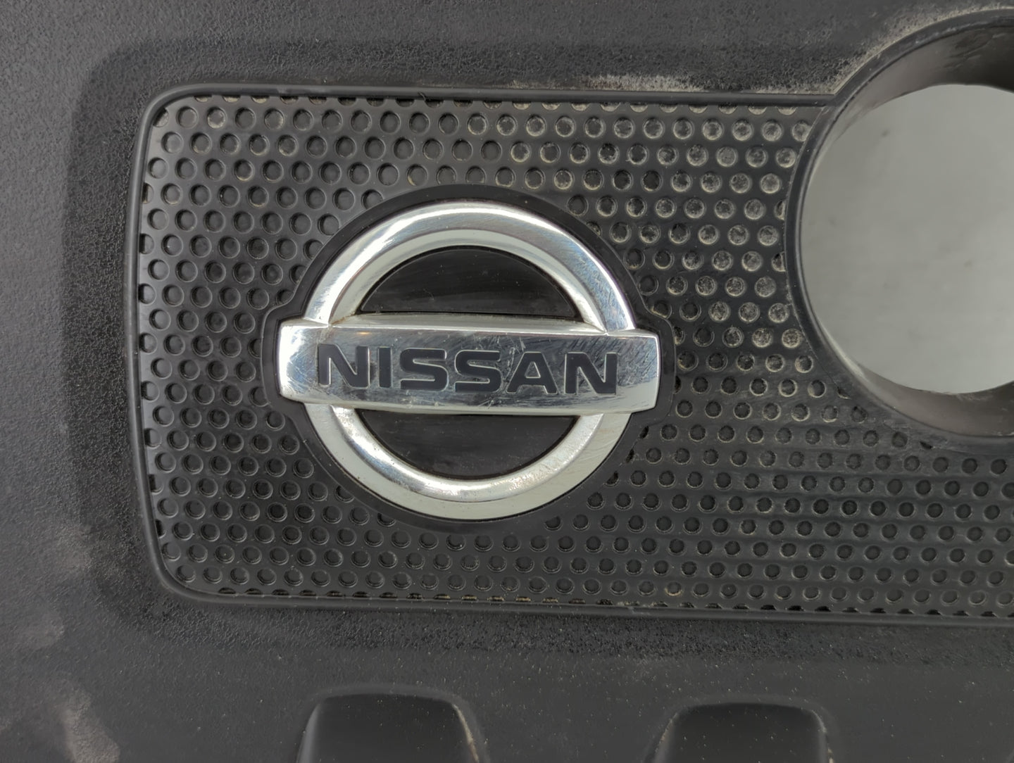 2015 Nissan Sentra Engine Cover - Oemusedautoparts1.com