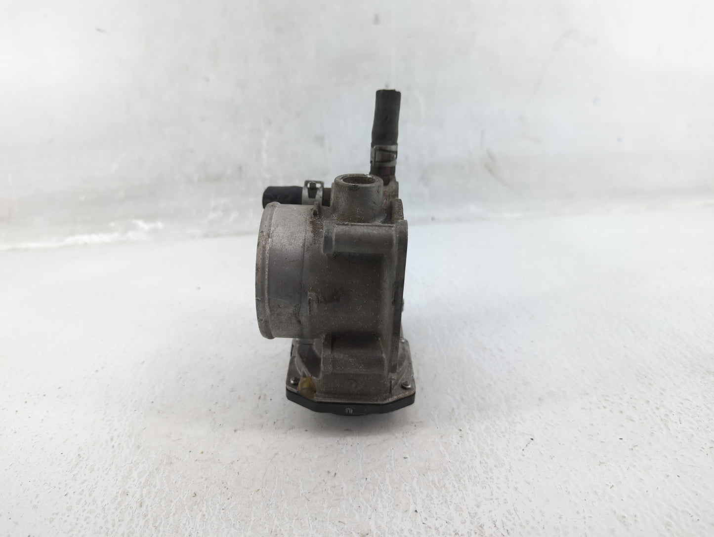 2013-2019 Nissan Sentra Throttle Body P/N:3RA60-01 A Fits Fits 2013 2014 2015 2016 2017 2018 2019 OEM Used Auto Parts - Oemu
