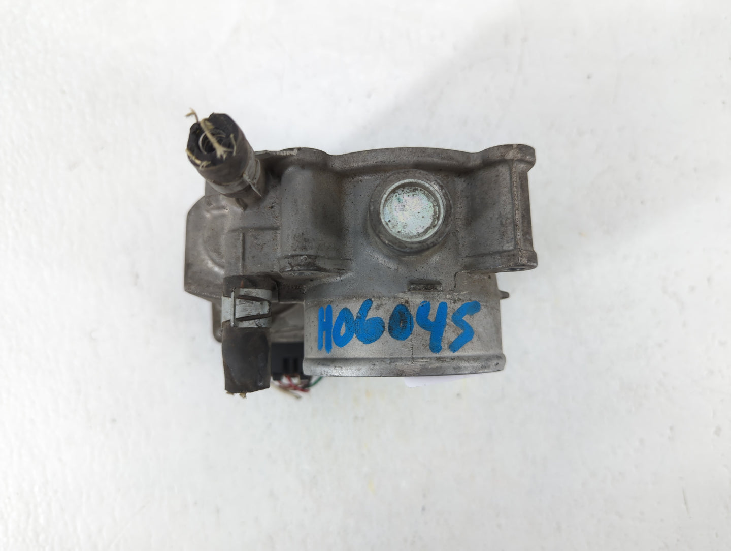 2013-2019 Nissan Sentra Throttle Body P/N:3RA60-01 Fits Fits 2013 2014 2015 2016 2017 2018 2019 OEM Used Auto Parts - Oemuse