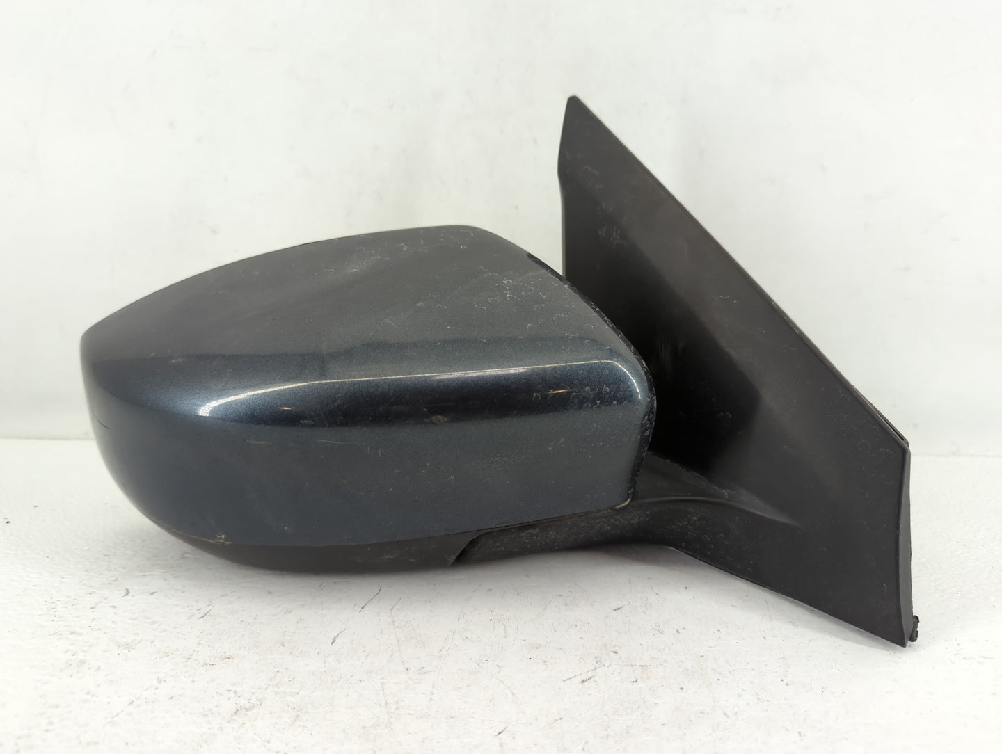 2013-2015 Nissan Sentra Passenger Side View Mirror - Right Door Mirror OEM Used - Oemusedautoparts1.com