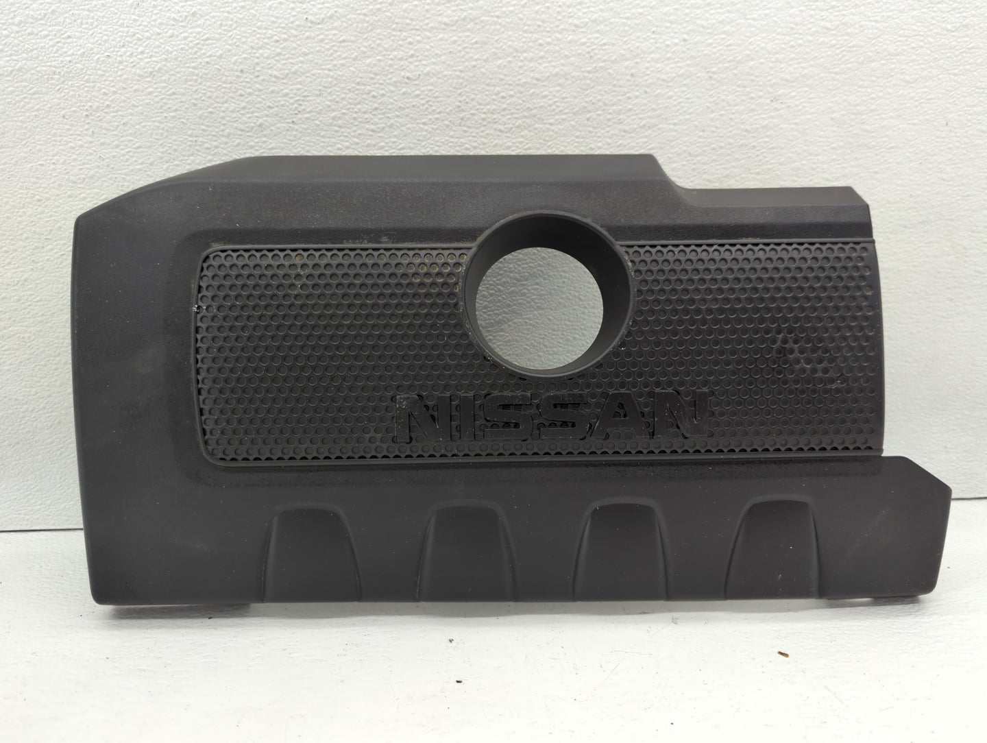 2015 Nissan Sentra Engine Cover - Oemusedautoparts1.com