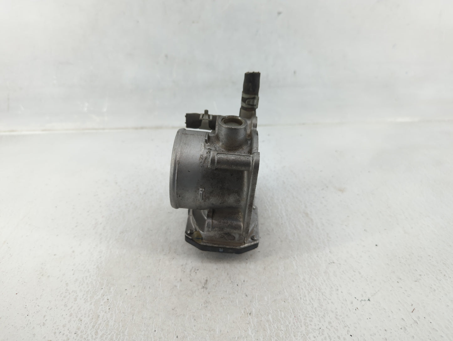 2013-2019 Nissan Sentra Throttle Body P/N:3RA60-01 Fits Fits 2013 2014 2015 2016 2017 2018 2019 OEM Used Auto Parts - Oemuse