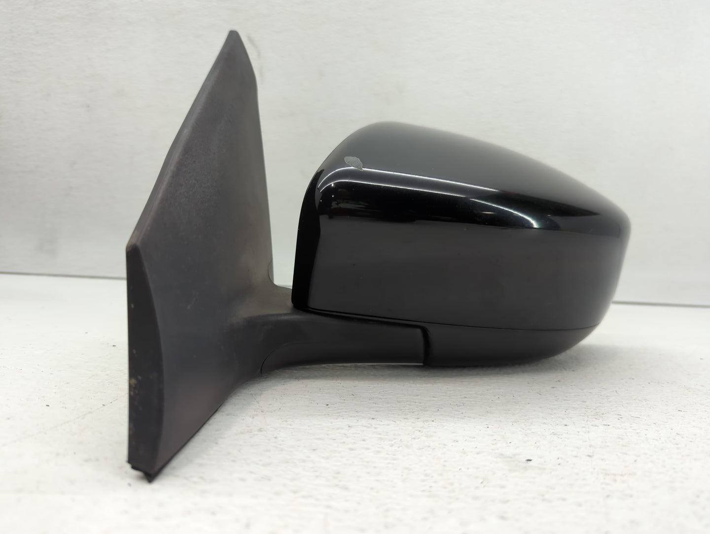 2013-2015 Nissan Sentra Passenger Side View Mirror - Right Door Mirror OEM Used - Oemusedautoparts1.com