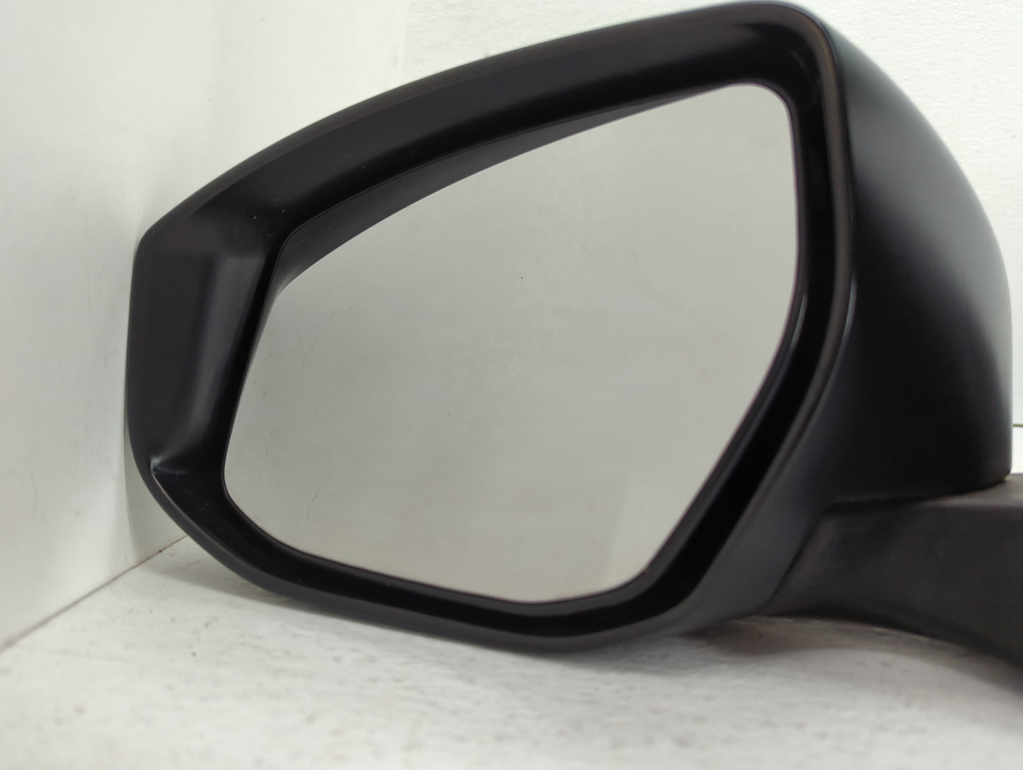 2013-2015 Nissan Sentra Passenger Side View Mirror - Right Door Mirror OEM Used - Oemusedautoparts1.com