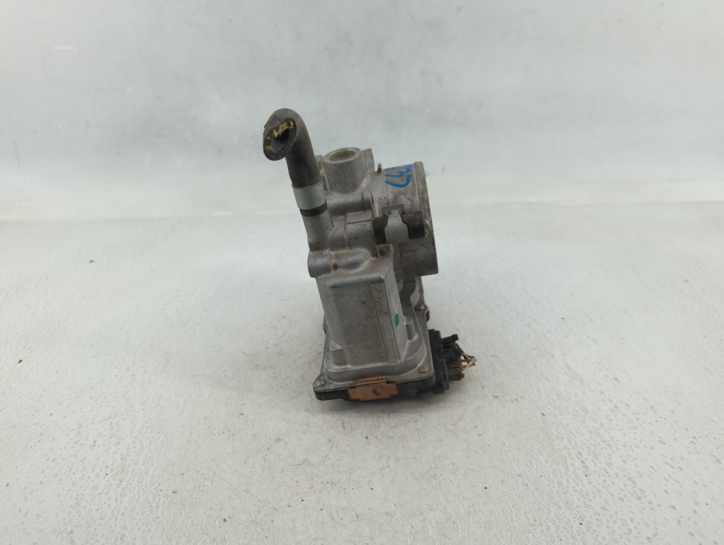 2013-2019 Nissan Sentra Throttle Body P/N:3RA60-01 A 3RA60-01 B Fits Fits 2013 2014 2015 2016 2017 2018 2019 OEM Used Auto P