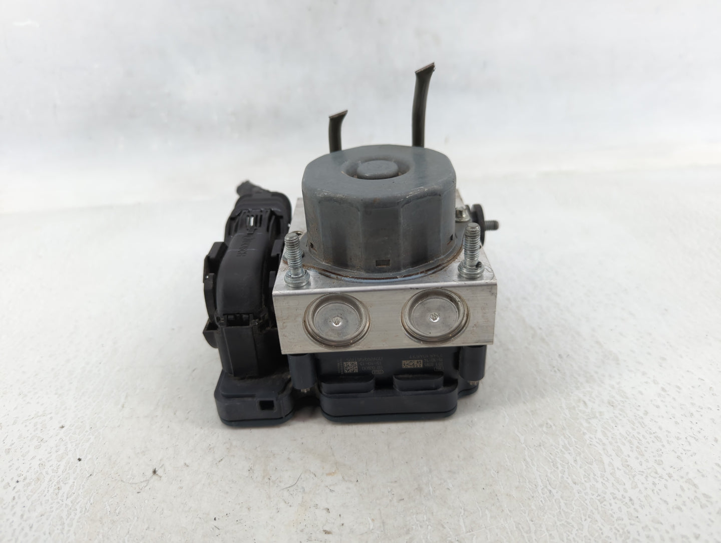 2015 Nissan Sentra ABS Pump Control Module Replacement P/N:47660 9AN0A Fits OEM Used Auto Parts - Oemusedautoparts1.com