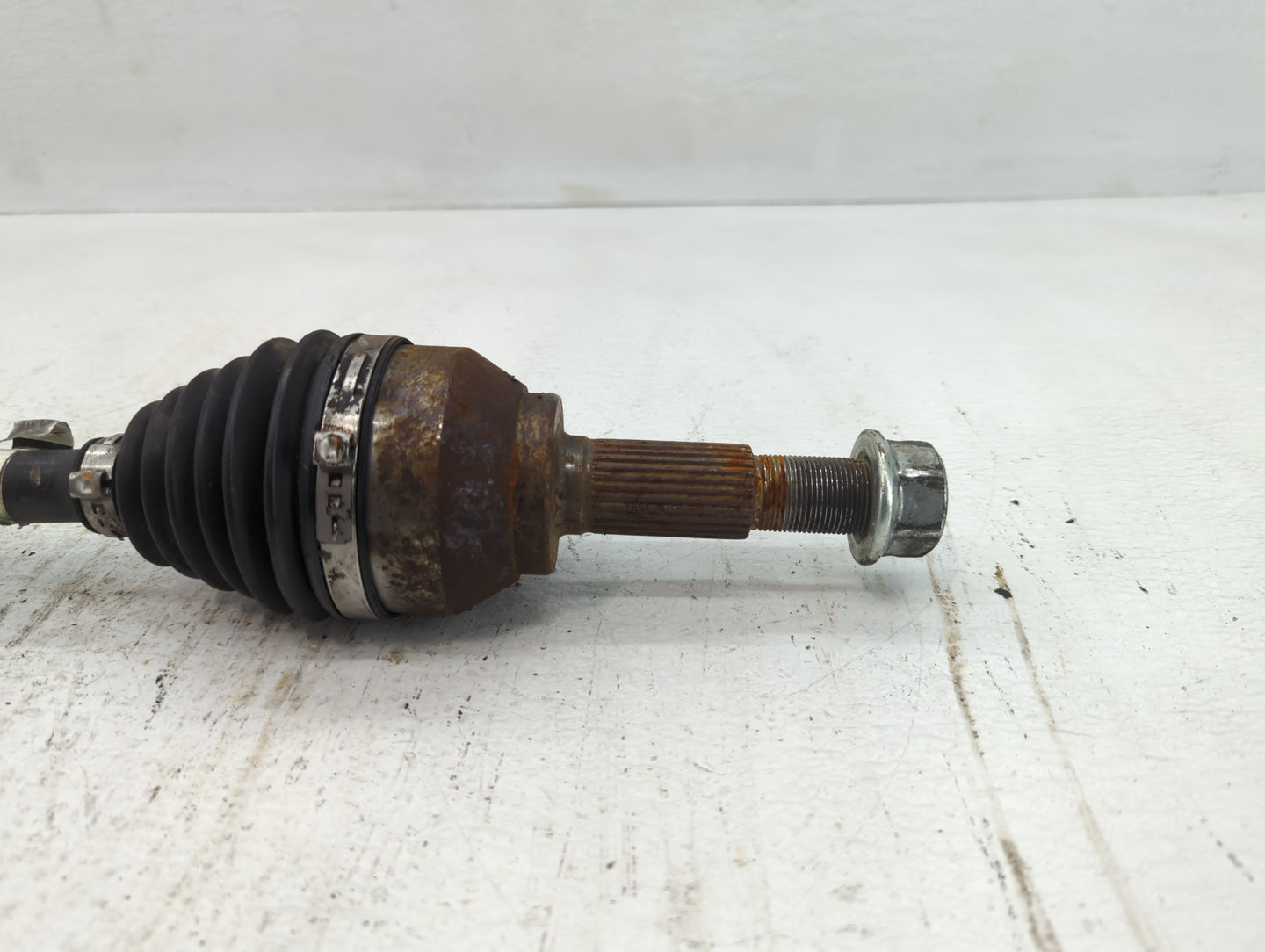 2013-2019 Nissan Sentra Axle Shaft Front Driver Cv C/v - Oemusedautoparts1.com