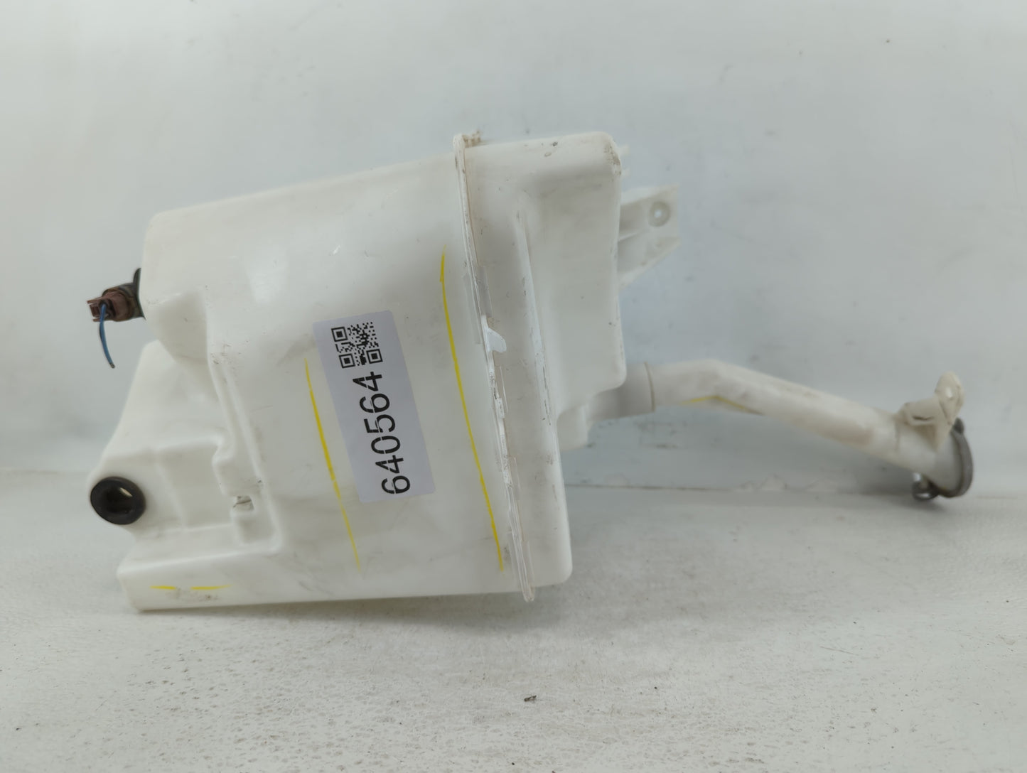 2013-2015 Nissan Sentra Windshield Washer Fluid Reservoir Bottle Oem - Oemusedautoparts1.com