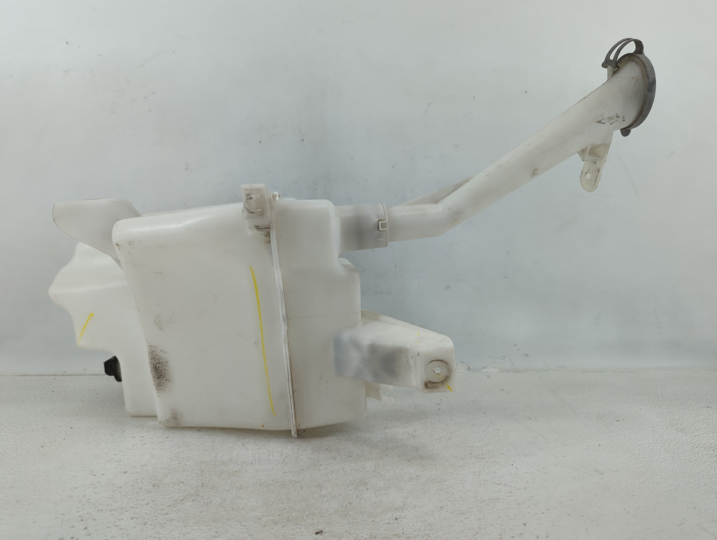 2013-2015 Nissan Sentra Windshield Washer Fluid Reservoir Bottle Oem - Oemusedautoparts1.com