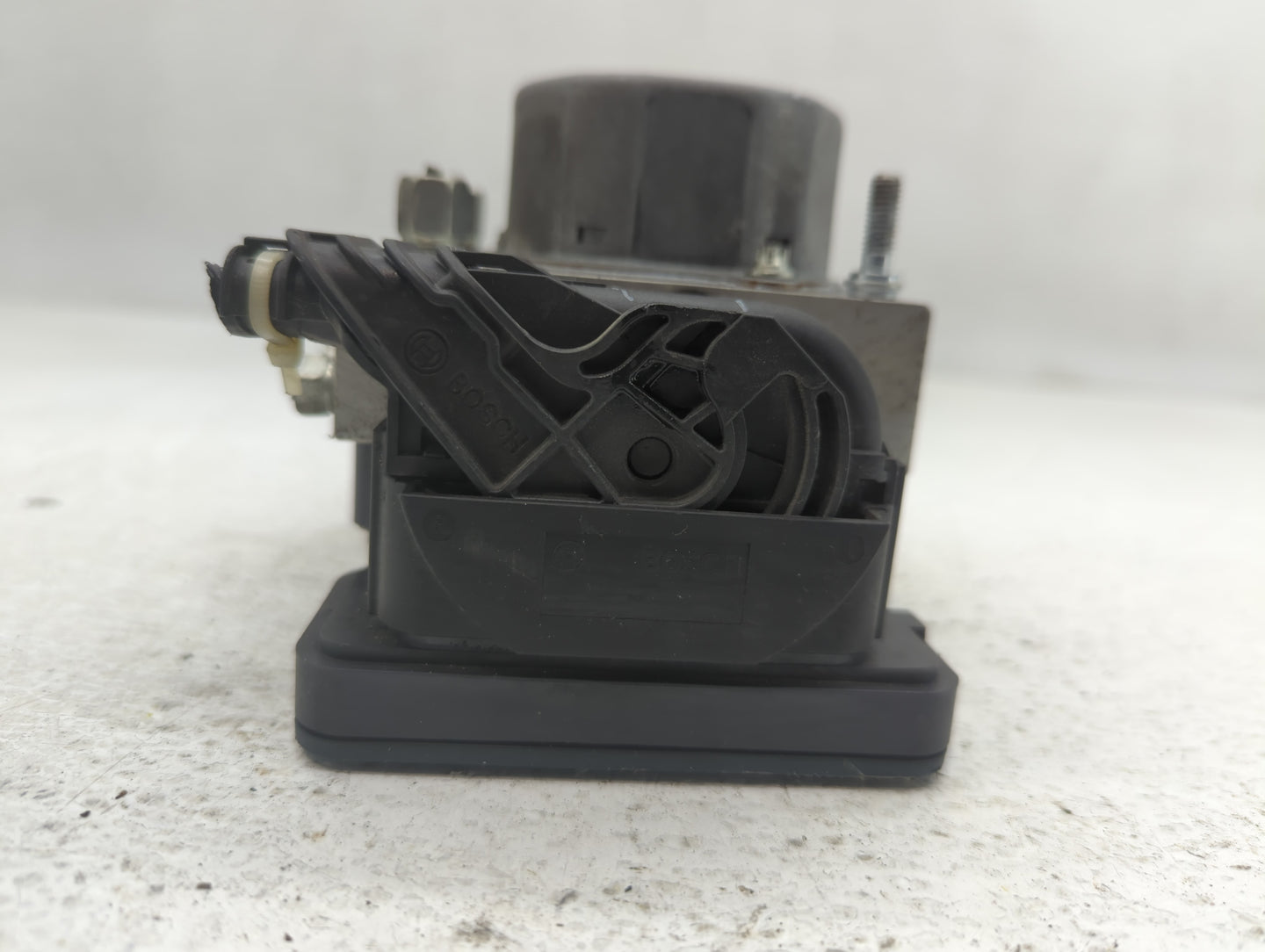 2015 Nissan Sentra ABS Pump Control Module Replacement P/N:47660 9AN0A Fits OEM Used Auto Parts - Oemusedautoparts1.com