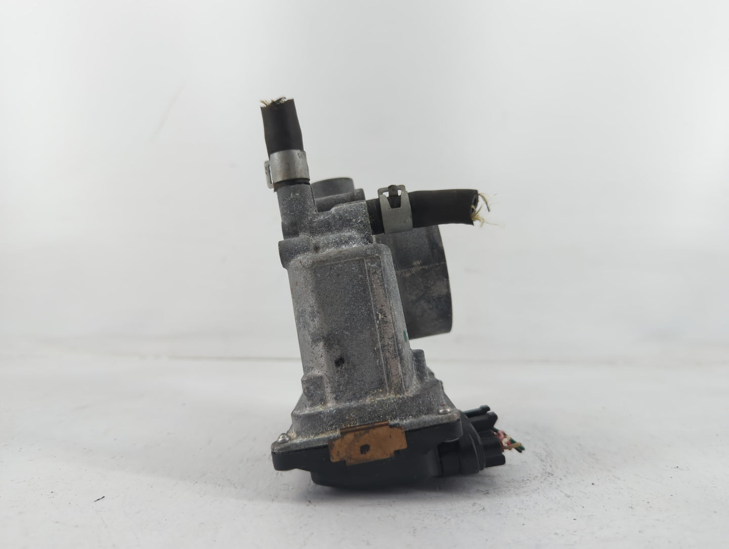 2013-2019 Nissan Sentra Throttle Body P/N:00449 7E08, 3RA60-01 B Fits Fits 2013 2014 2015 2016 2017 2018 2019 OEM Used Auto 