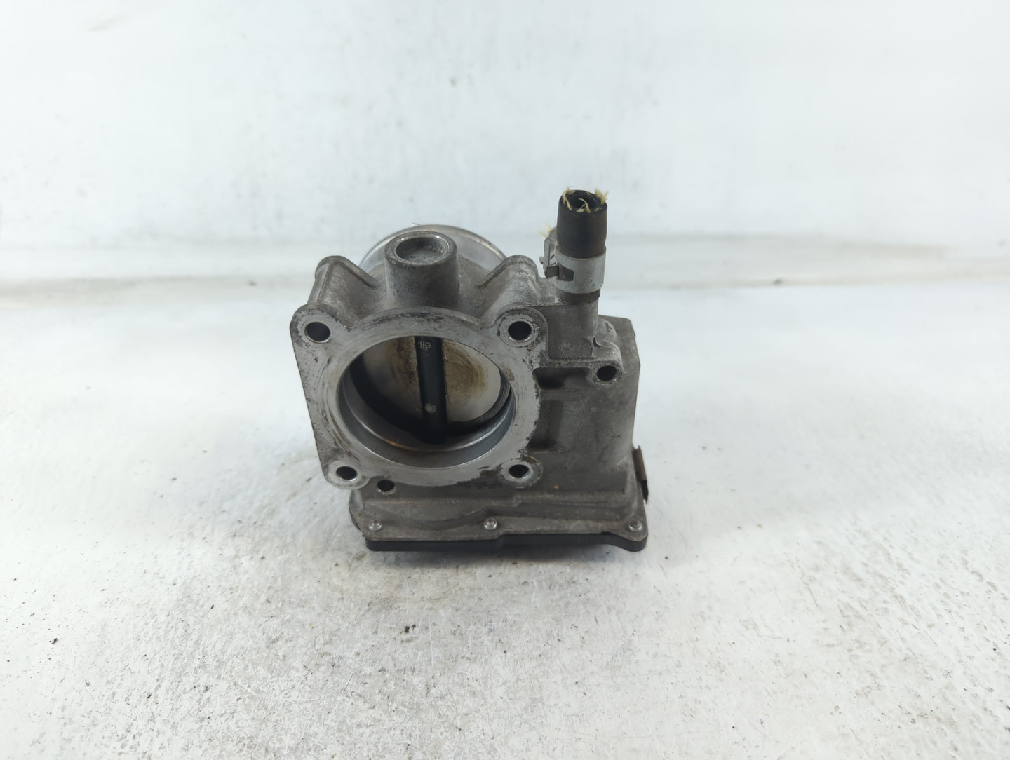 2013-2019 Nissan Sentra Throttle Body P/N:3RA60-01A Fits Fits 2013 2014 2015 2016 2017 2018 2019 OEM Used Auto Parts - Oemus