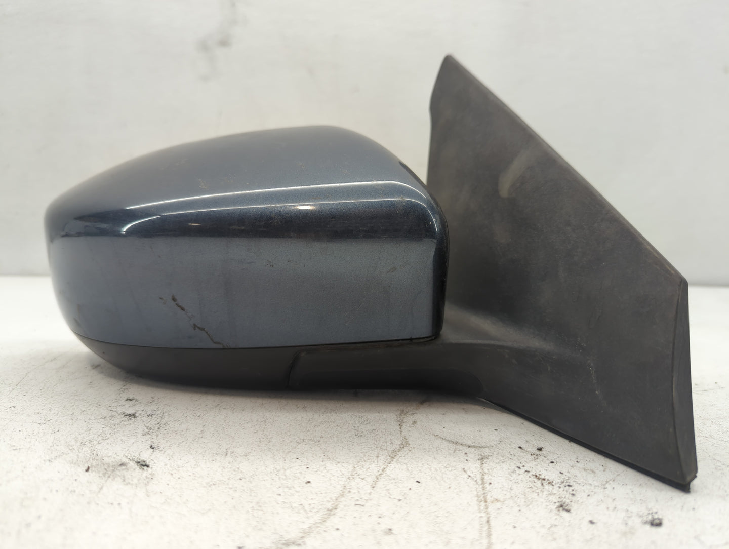 2013-2015 Nissan Sentra Passenger Side View Mirror - Right Door Mirror OEM Used - Oemusedautoparts1.com