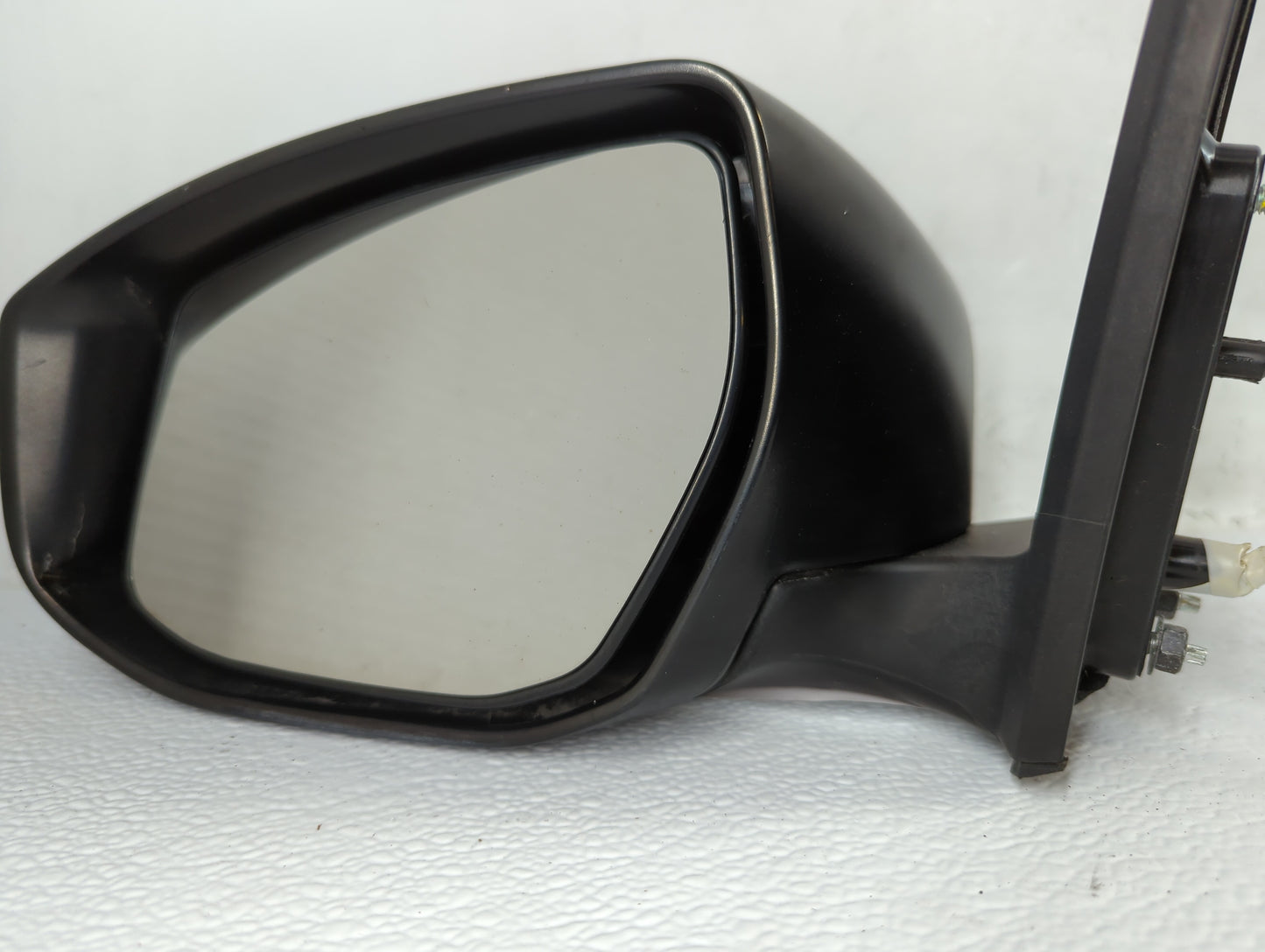 2013-2015 Nissan Sentra Driver Side View Mirror - Left Door Mirror OEM Used - Oemusedautoparts1.com
